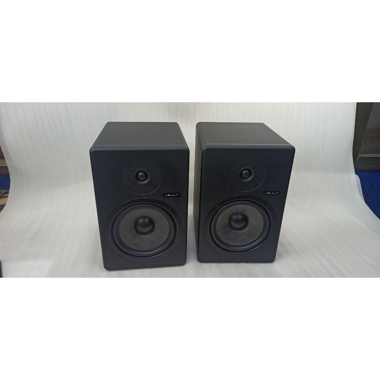 Vault Monitor Speakers 202501080386 Vault C8 8-Inch Powered Studio Monitors - Pair - Open Box