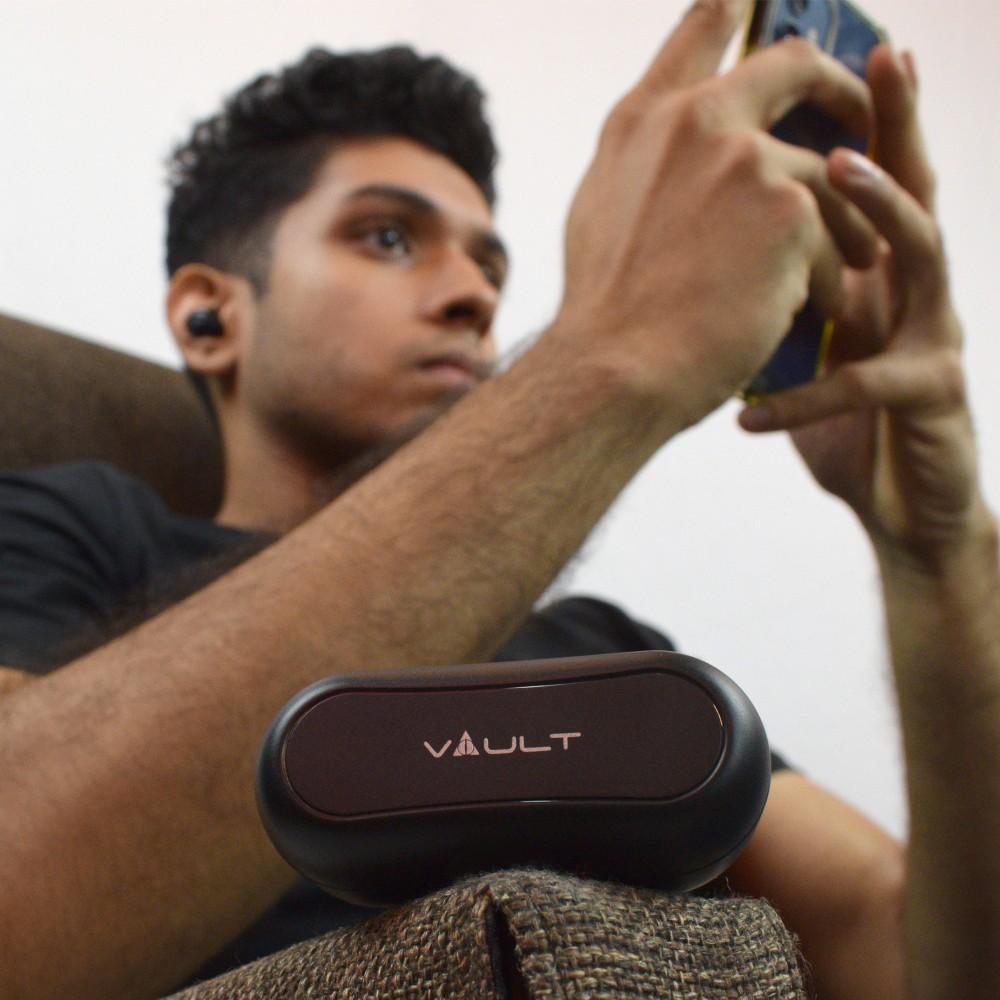vault true wireless in-ear headphones vault play true wireless earbuds with 15 hours of wireless charging & 2 year exclusive vault warranty #type_play,color_black