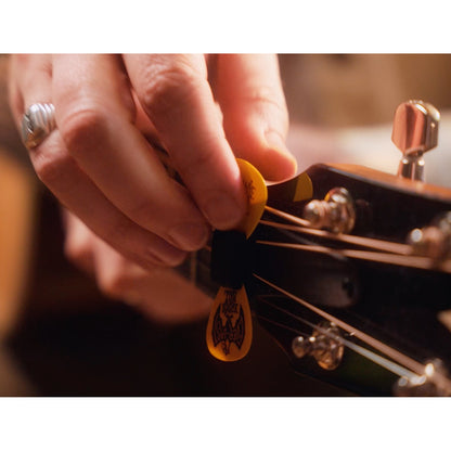 Ernie Ball Guitar Headstock Pickholder