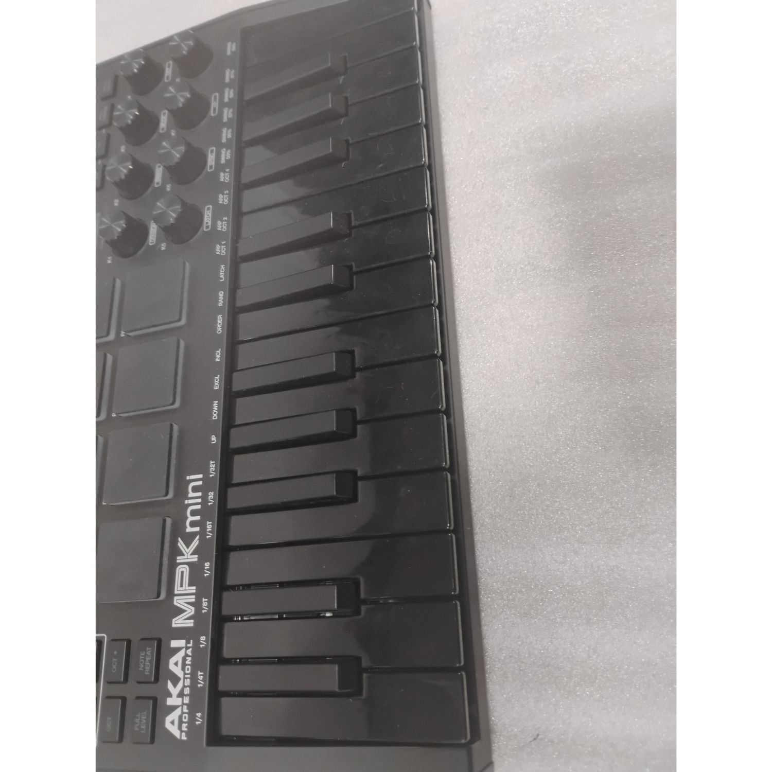 Akai MPK MINI Compact MIDI Keyboard and Pad Controller - Open Box B Stock