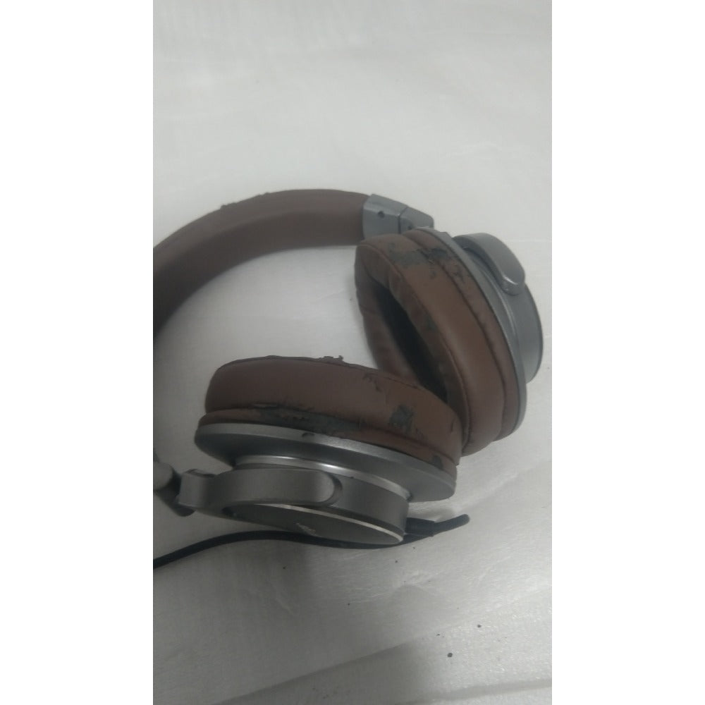 Behringer BH 470 Studio Monitoring Headphones - Open Box B Stock