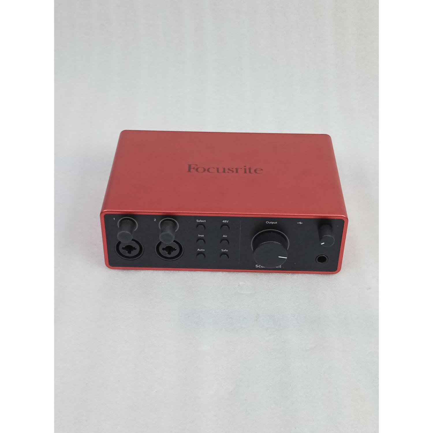 Focusrite Scarlett 4i4 4th Gen Audio Interface - Open Box