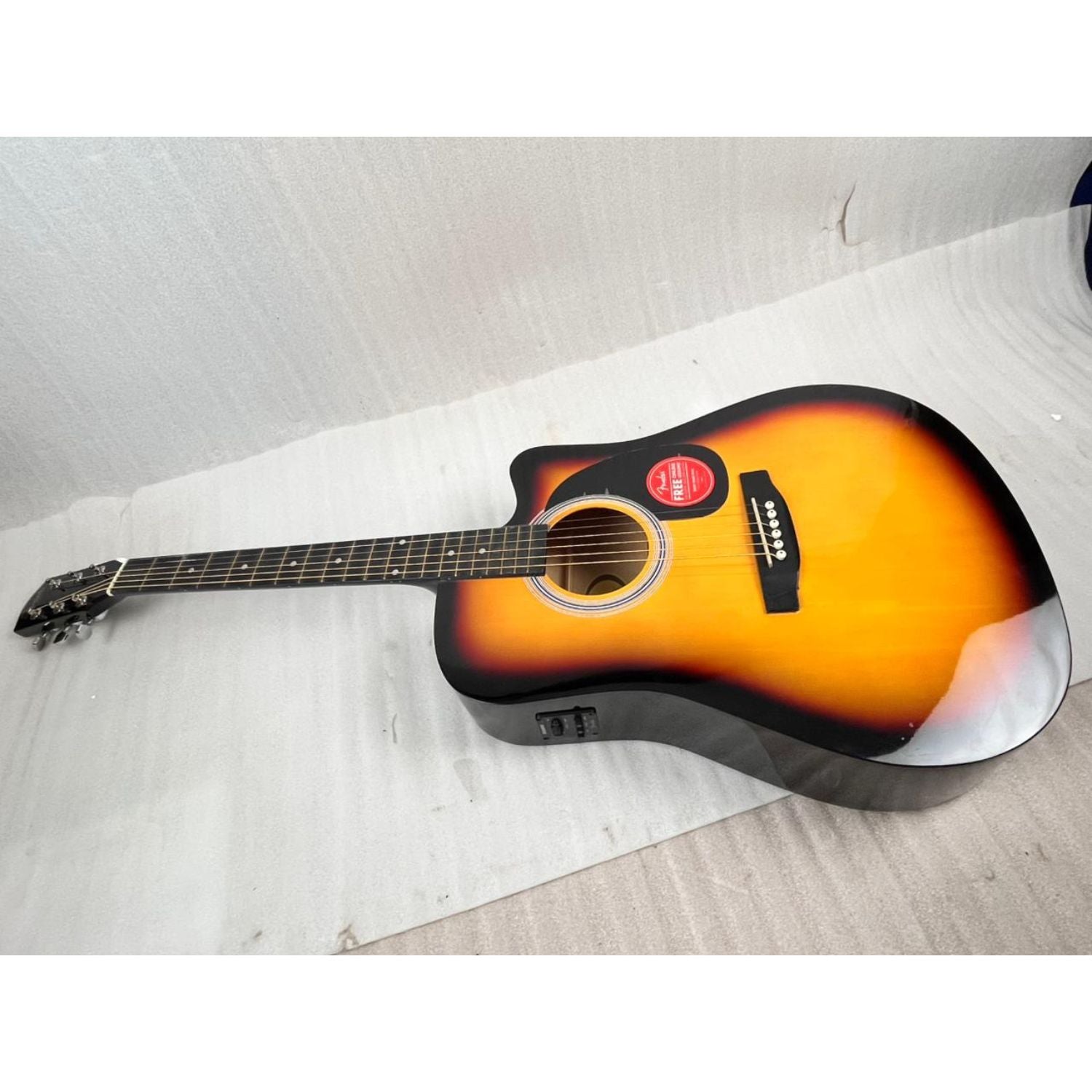 Fender SA105CE Electro - Acoustic Guitar - Sunburst - Open Box B Stock