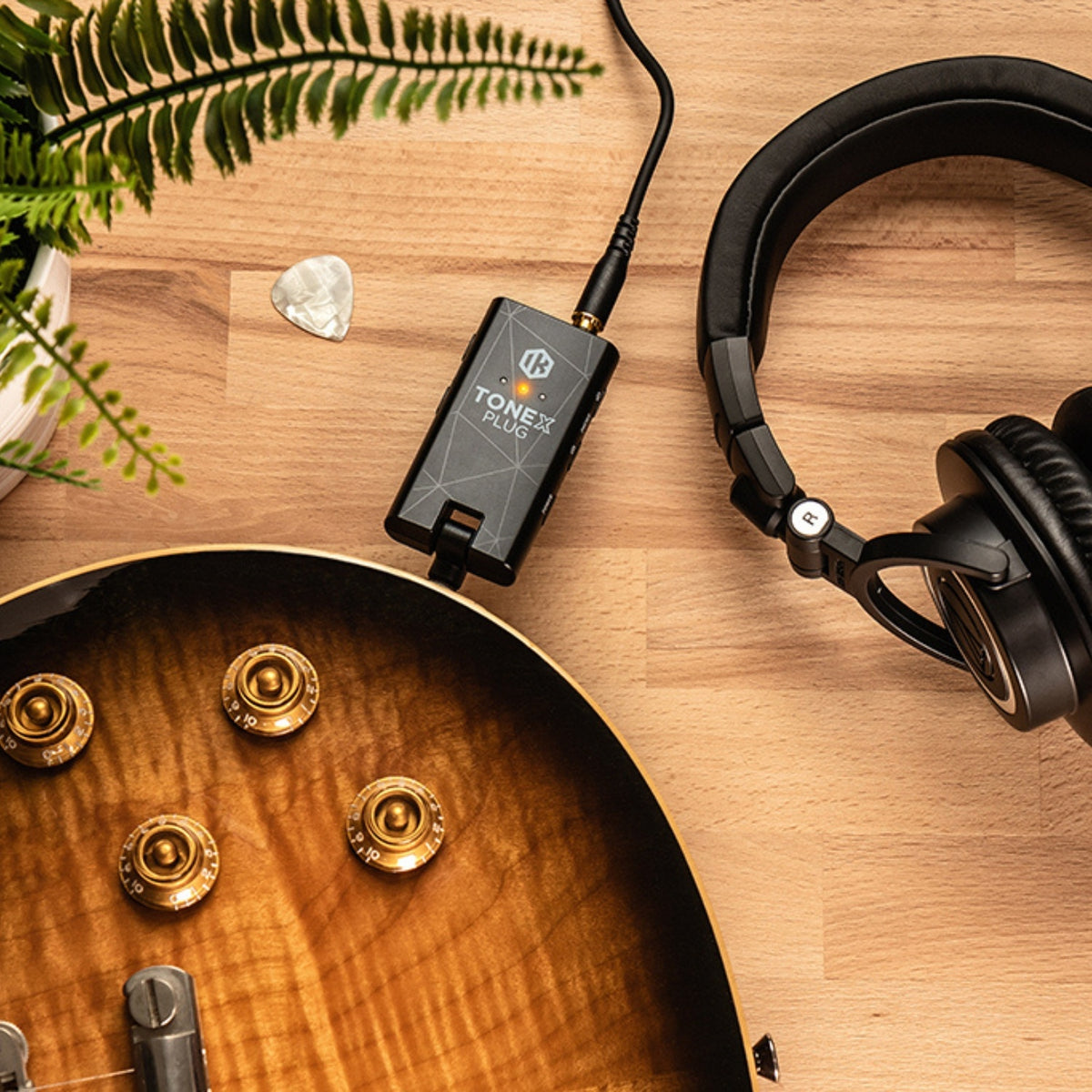 IK Multimedia TONEX Plug Guitar & Bass Headphone Amplifier