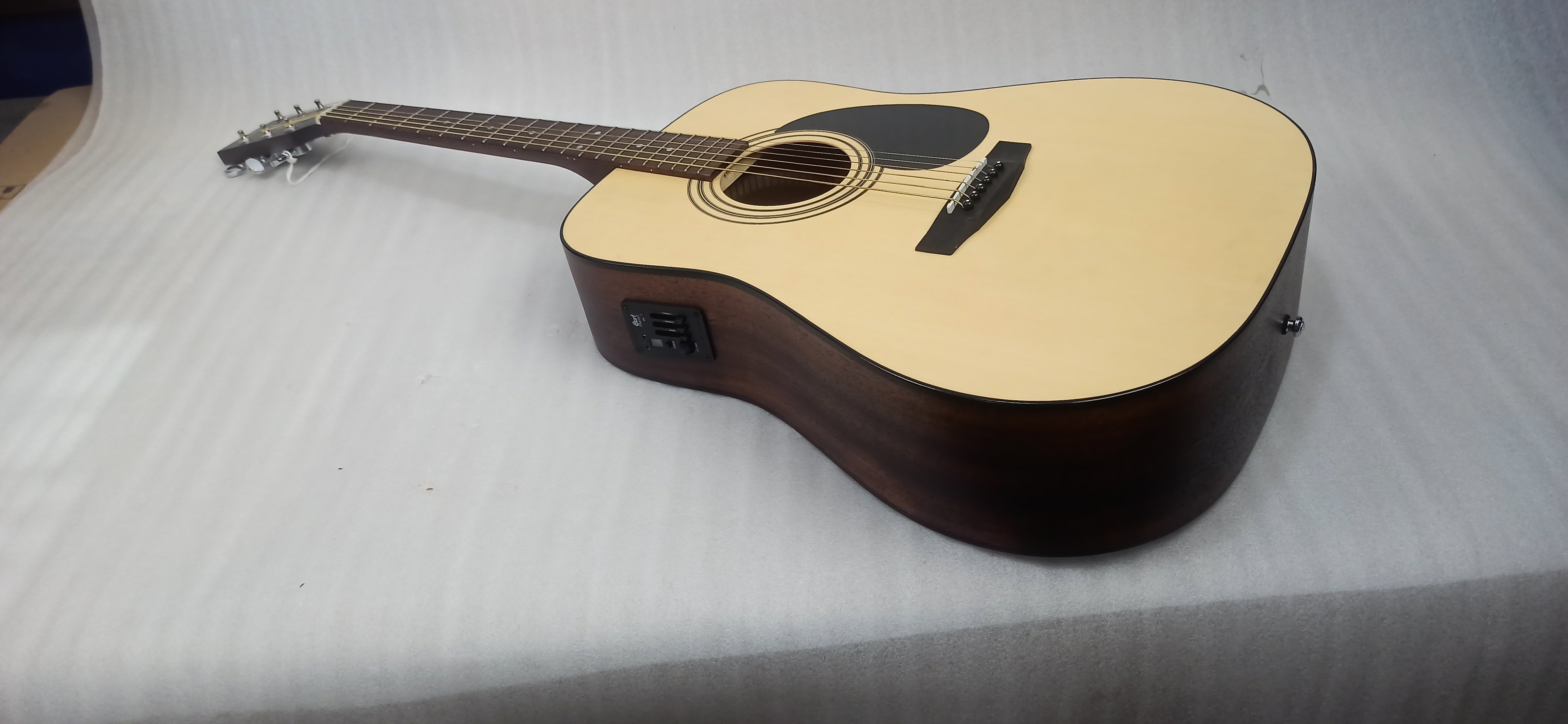 Cort AD810E Dreadnought Electro Acoustic Guitar - Open Pore Natural - Open Box
