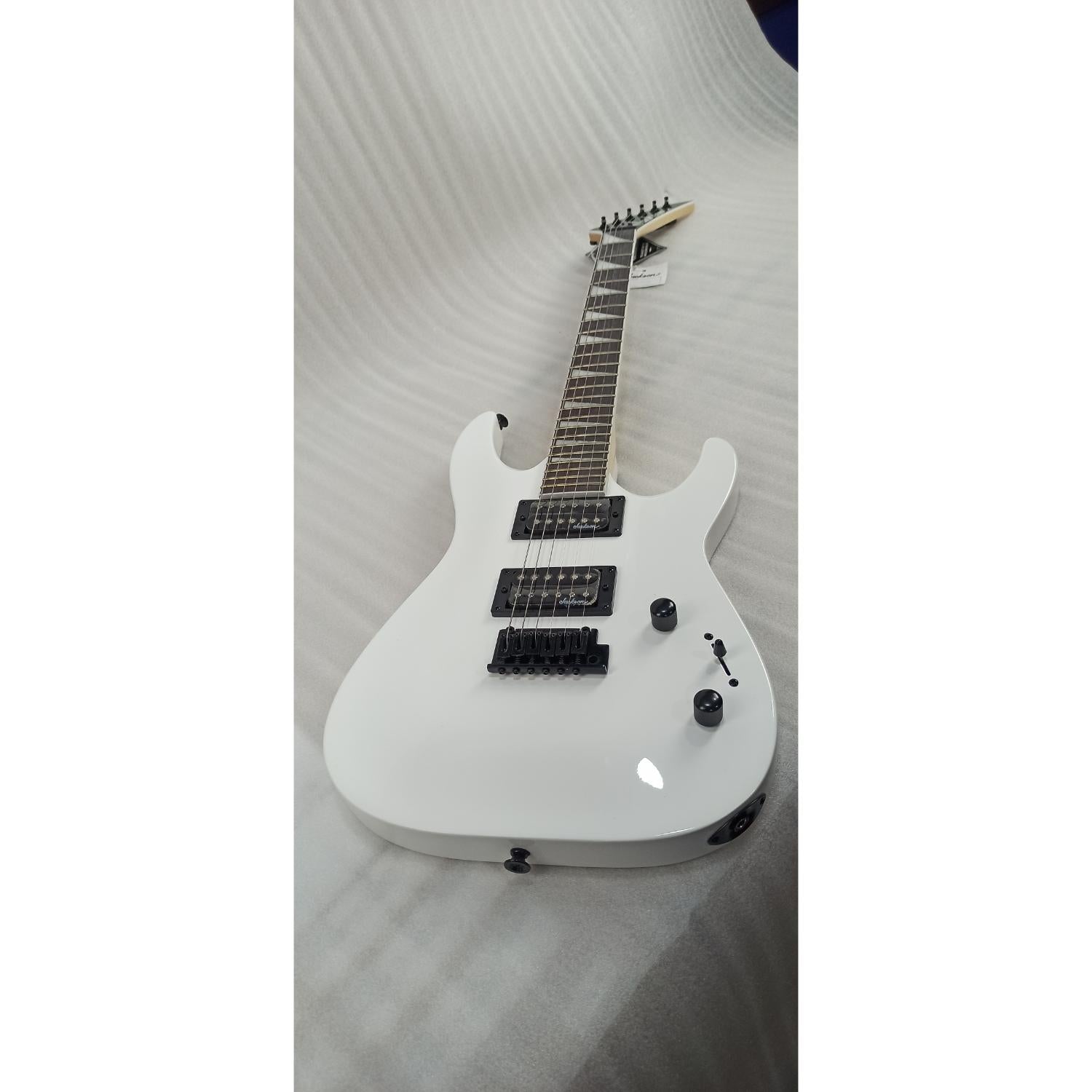 Jackson JS22 DKA Dinky Arch Top Electric Guitar - Open Box