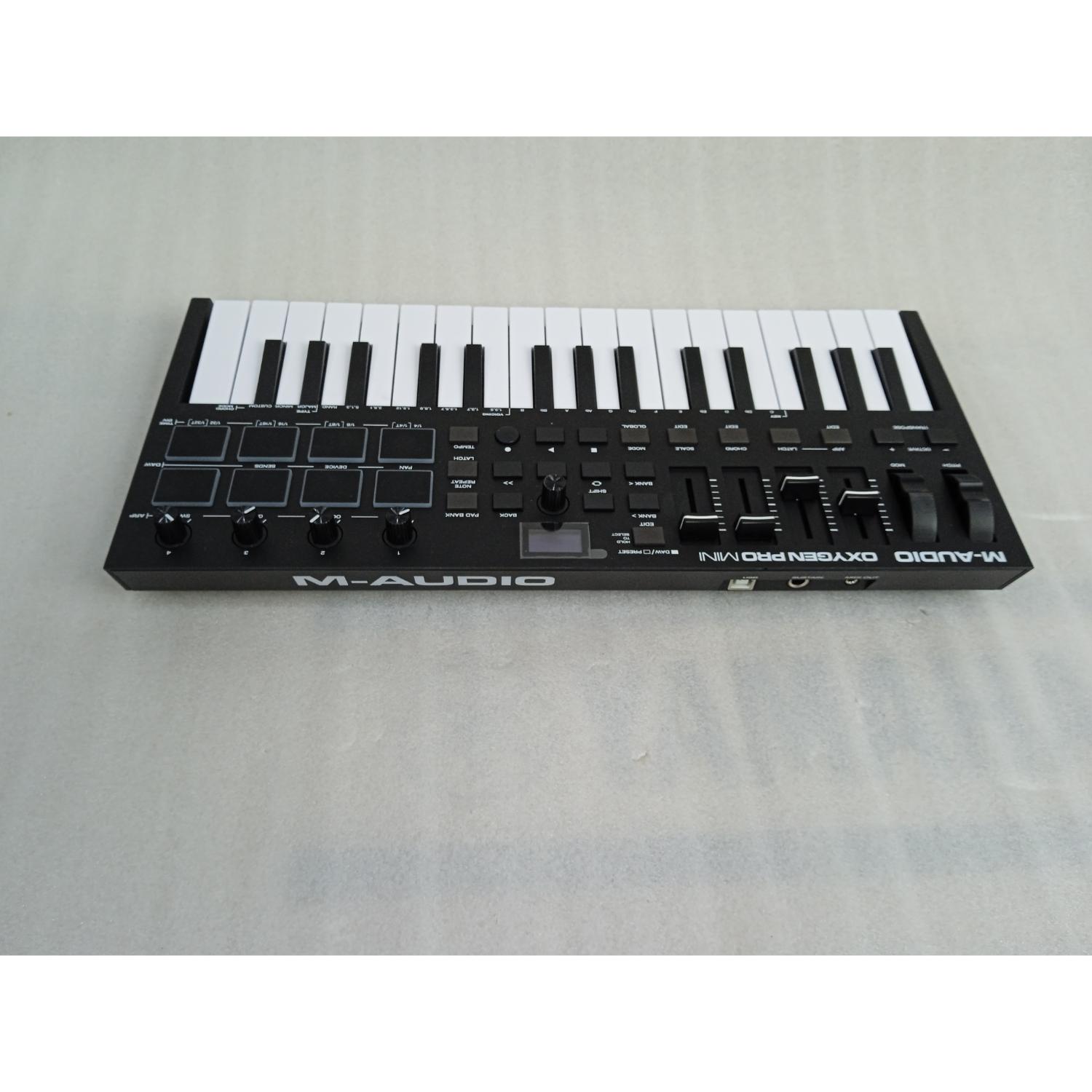 M-Audio Oxygen Pro USB Powered MIDI Controller With Smart Controls & Auto Mapping - Open Box B Stock