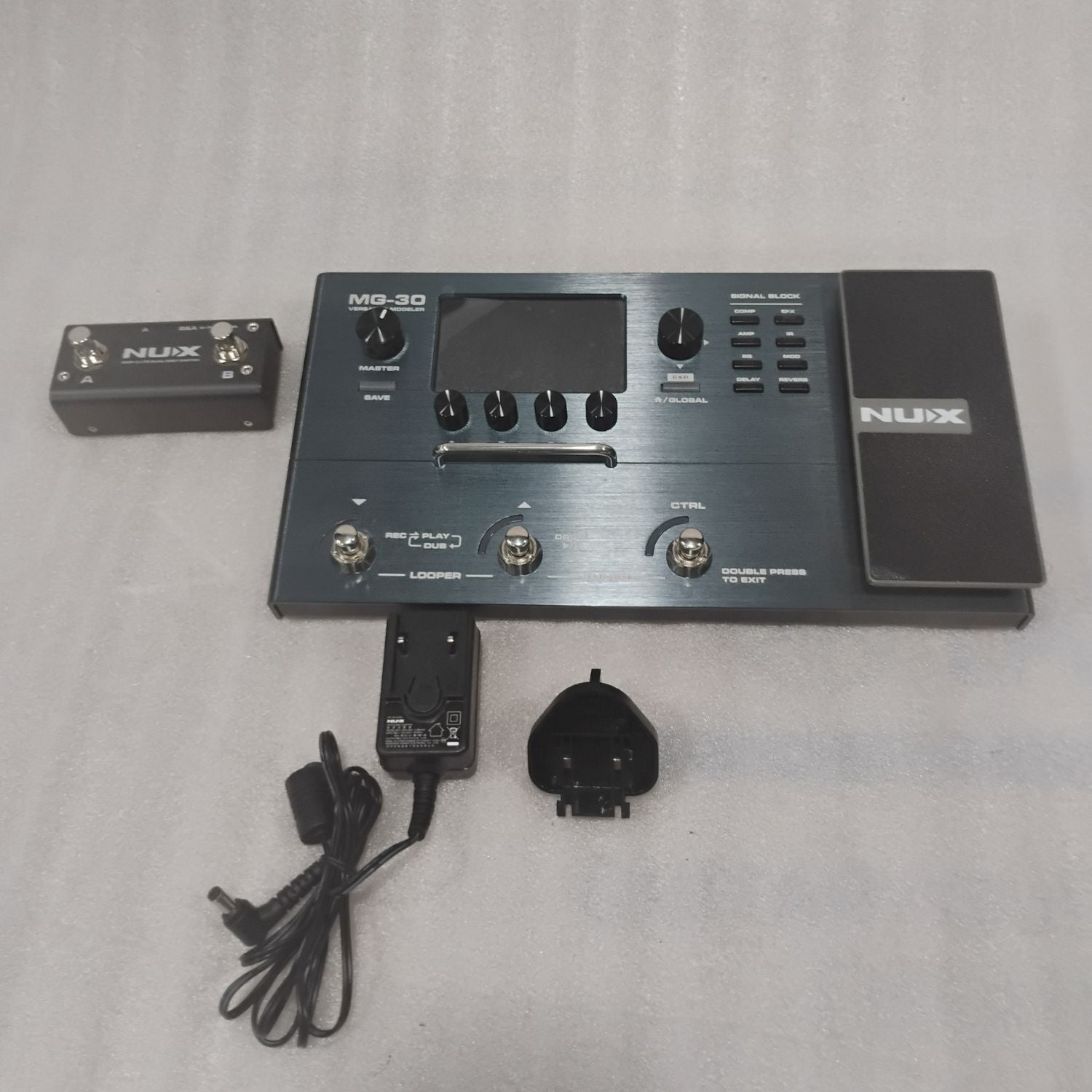 Nux MG 30 Guitar Multieffects Processor - Open Box