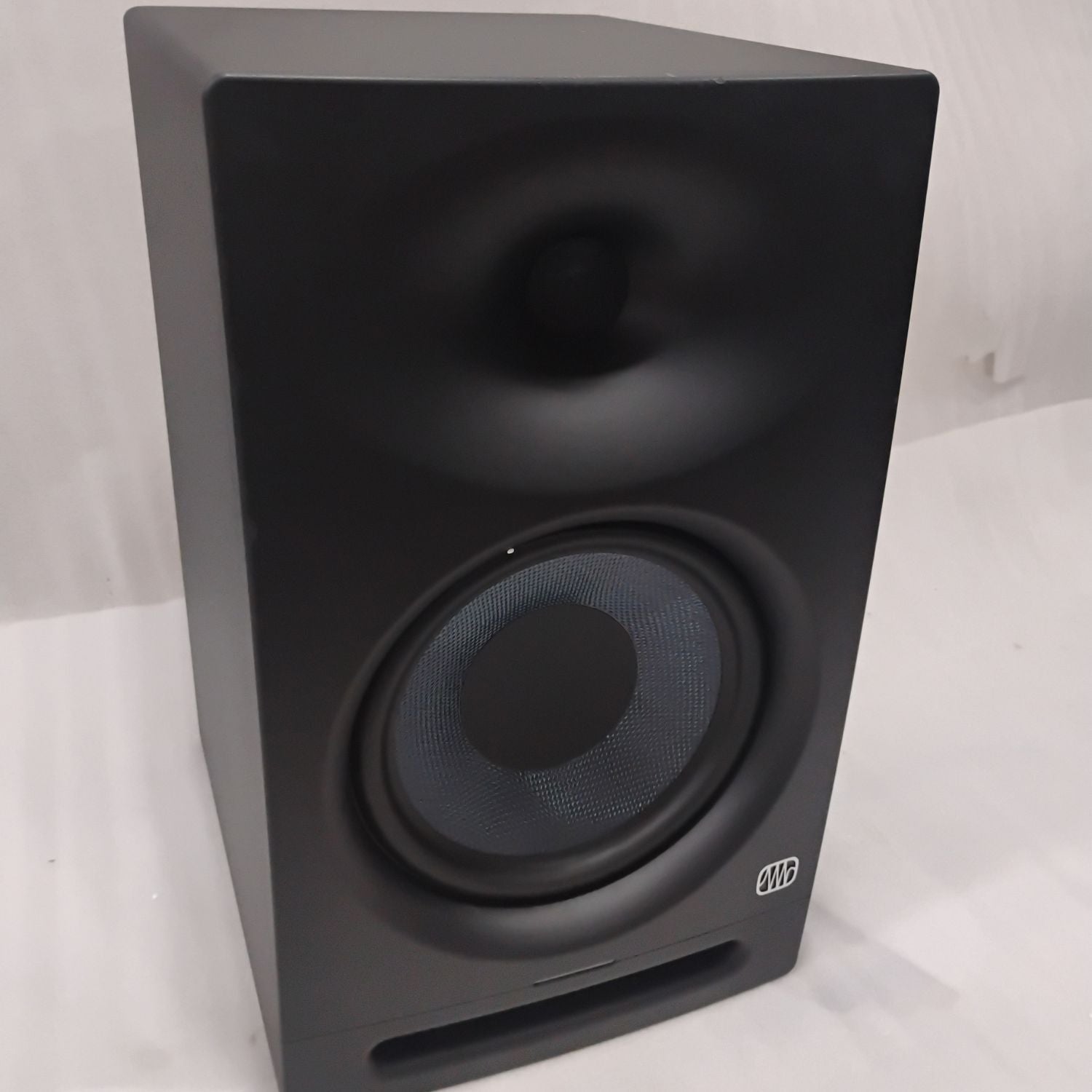 Presonus Eris Studio 8 8-Inch 2-Way Active Studio Monitor Speaker with EBM Wave Guide - Open Box