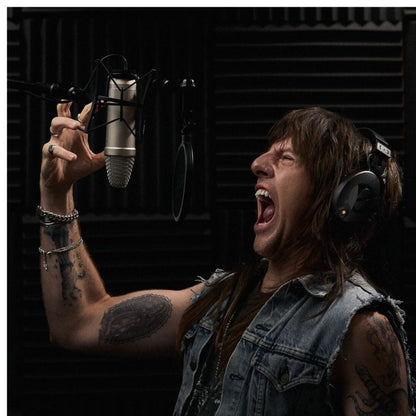 Rode Condenser Microphones Rode NT1 5th Generation Large-Diaphragm Cardioid Studio Condenser Microphone Kit