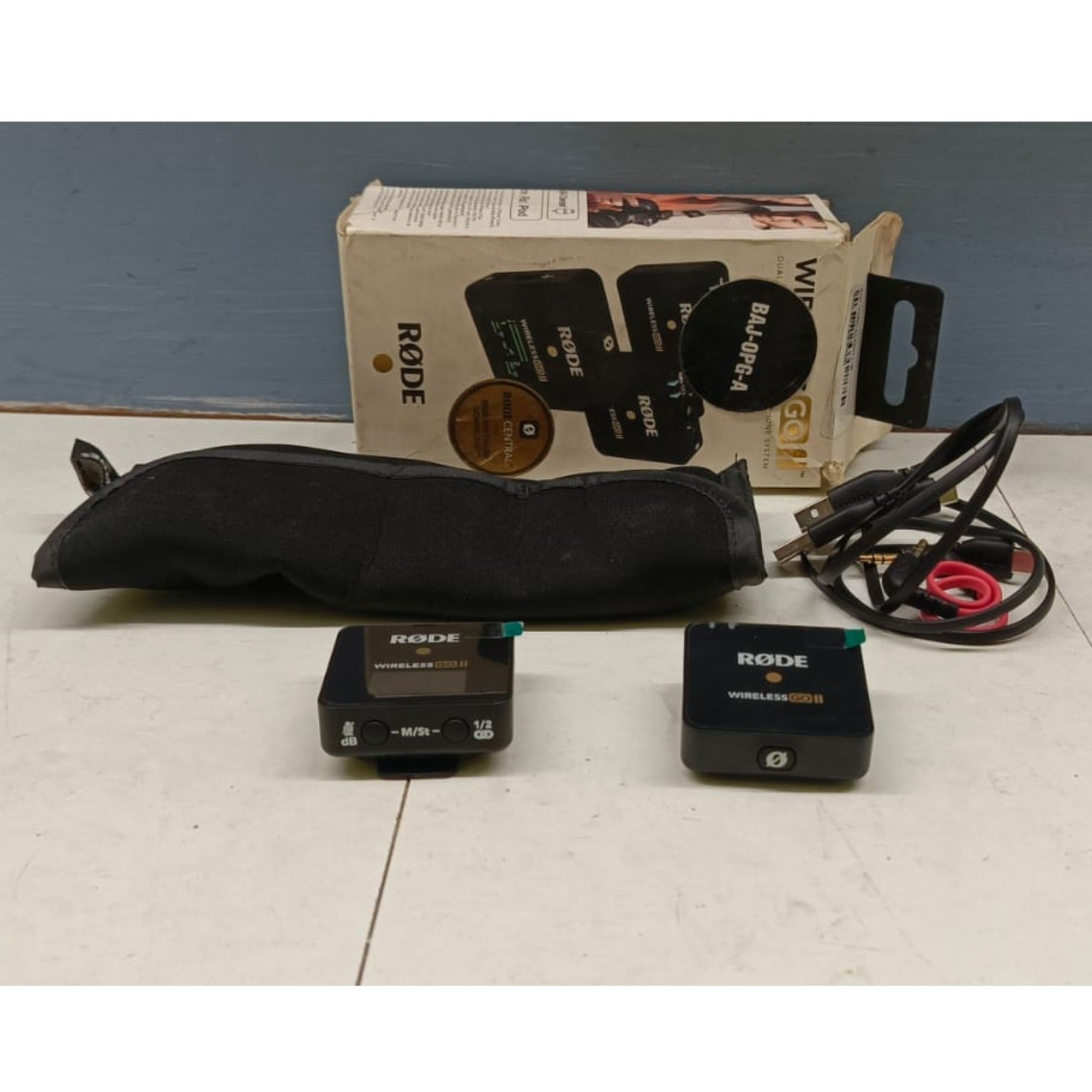 Rode Wireless Go ll Dual Channel Wireless Microphone System - Open Box  B Stock