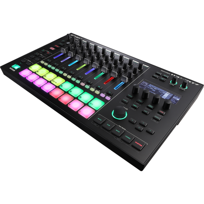 Roland MC 707 8 Tracks Groovebox