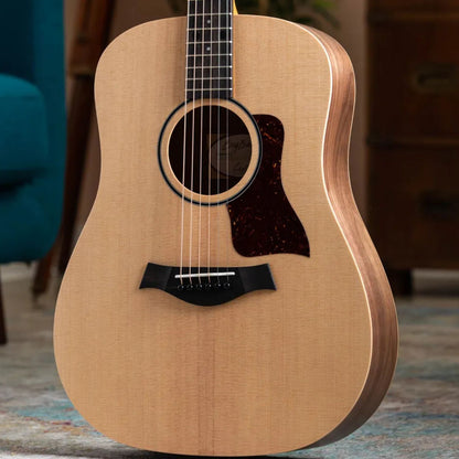 Taylor BBT Big Baby Taylor Walnut 6 String Acoustic Guitar with Gigbag