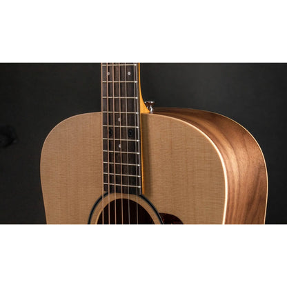 Taylor BBT Big Baby Taylor Walnut 6 String Acoustic Guitar with Gigbag