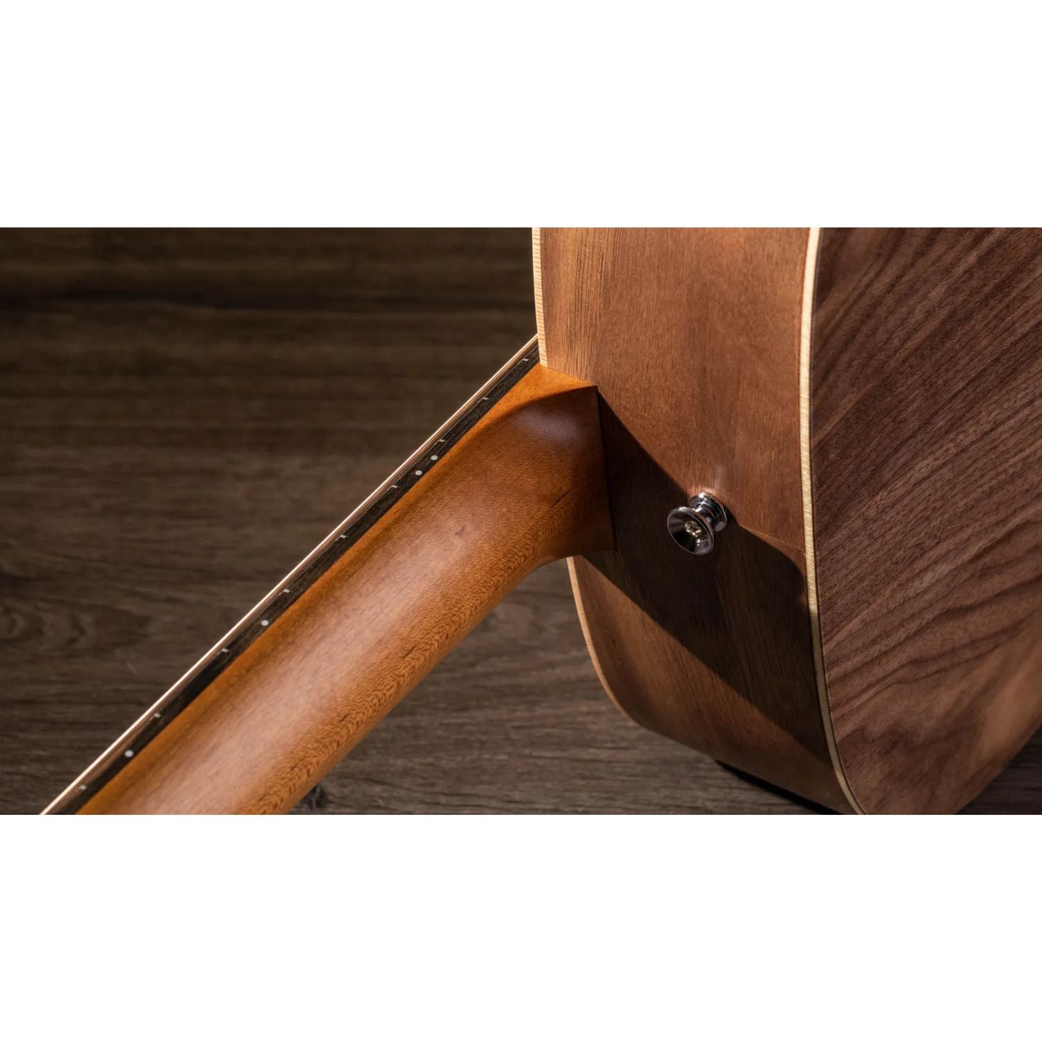 Taylor BBT Big Baby Taylor Walnut 6 String Acoustic Guitar with Gigbag