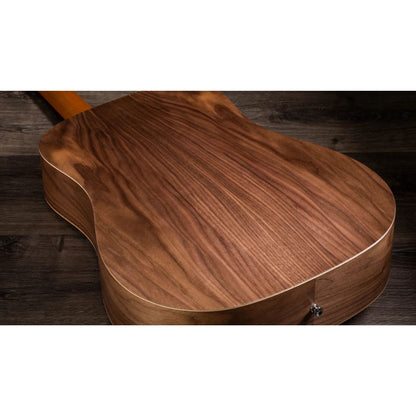 Taylor BBT Big Baby Taylor Walnut 6 String Acoustic Guitar with Gigbag