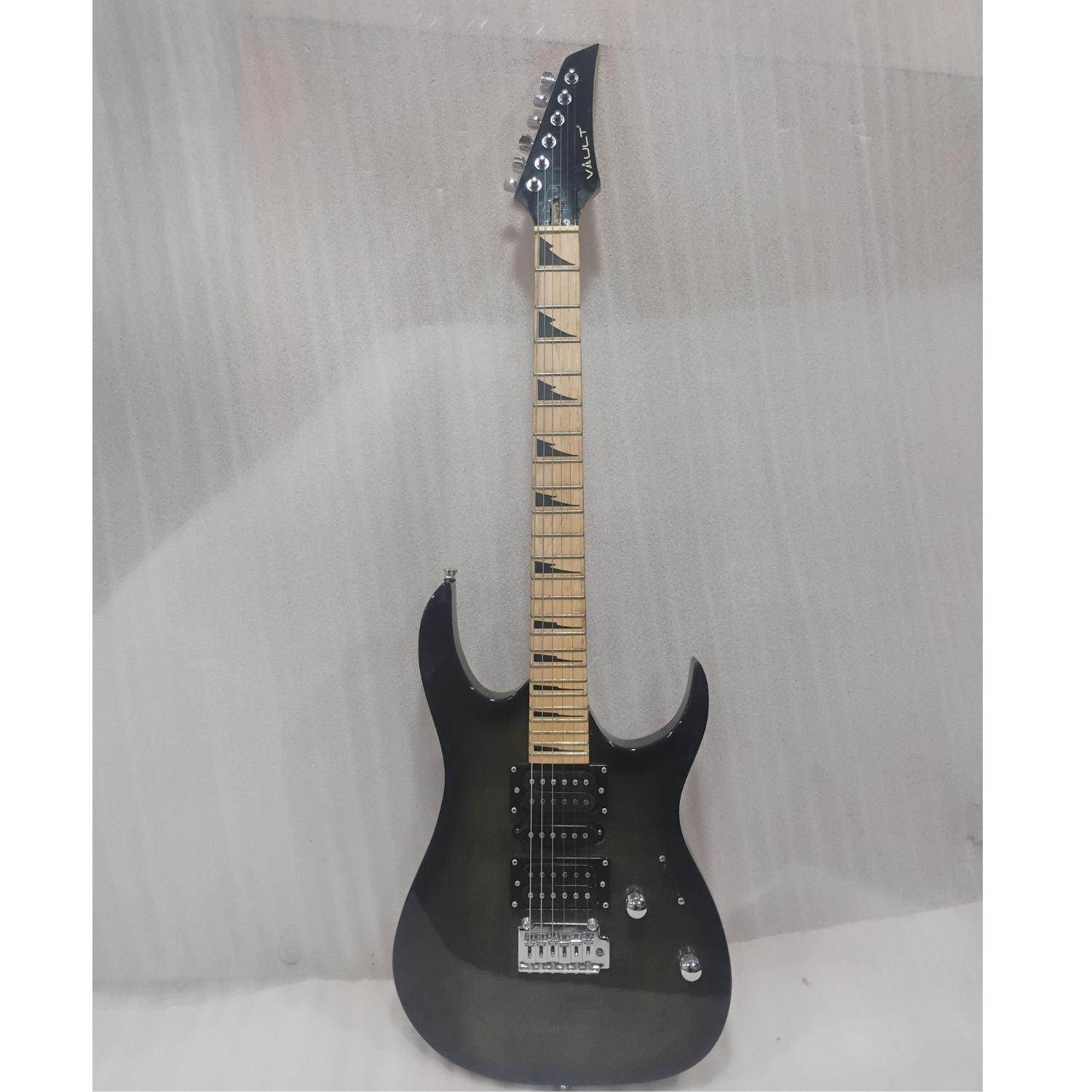Vault RG1 Soloist Electric Guitar - Open Box B Stock