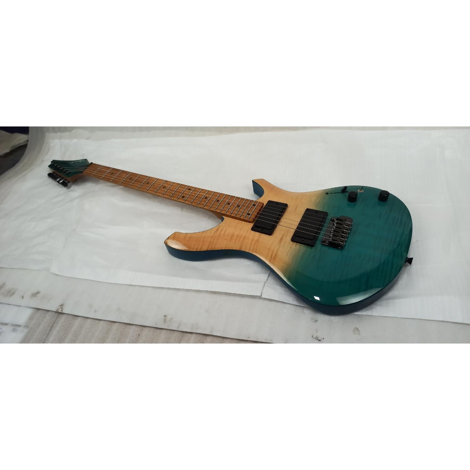 Vault RG2 Electric Guitar - Open Box