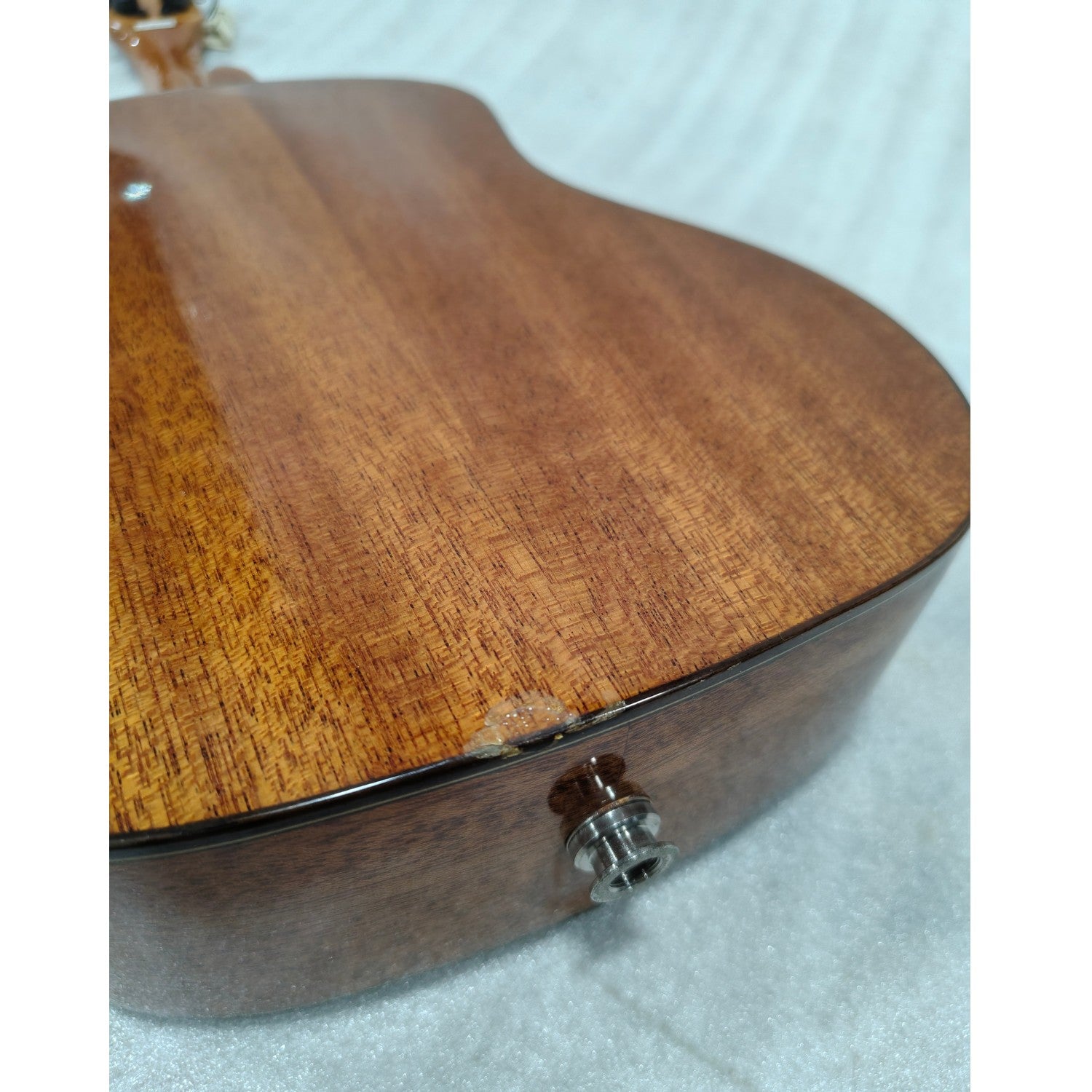 Vault Performer Pro 24" All Solid Mahogany Premium Concert Ukulele  - Open Box B Stock