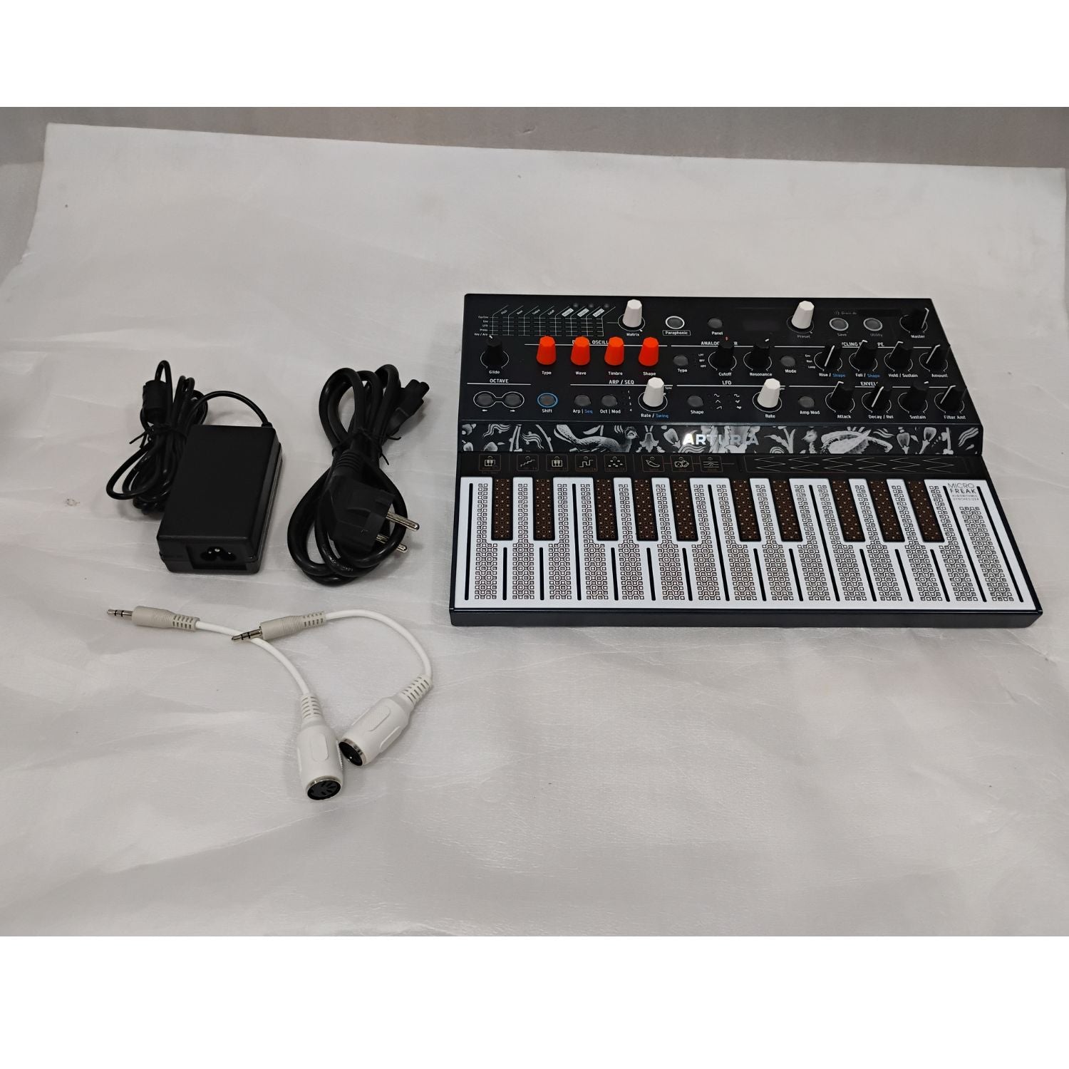 Arturia Synthesizers Arturia MicroFreak 25-Key Experimental Hybrid Synthesizer - Open Box