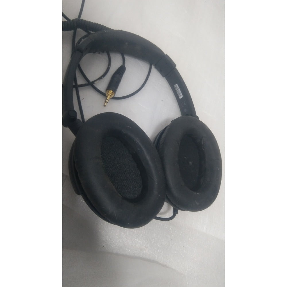 Behringer Headphones Behringer HC 2000 Studio Monitoring Headphones - Open Box B Stock