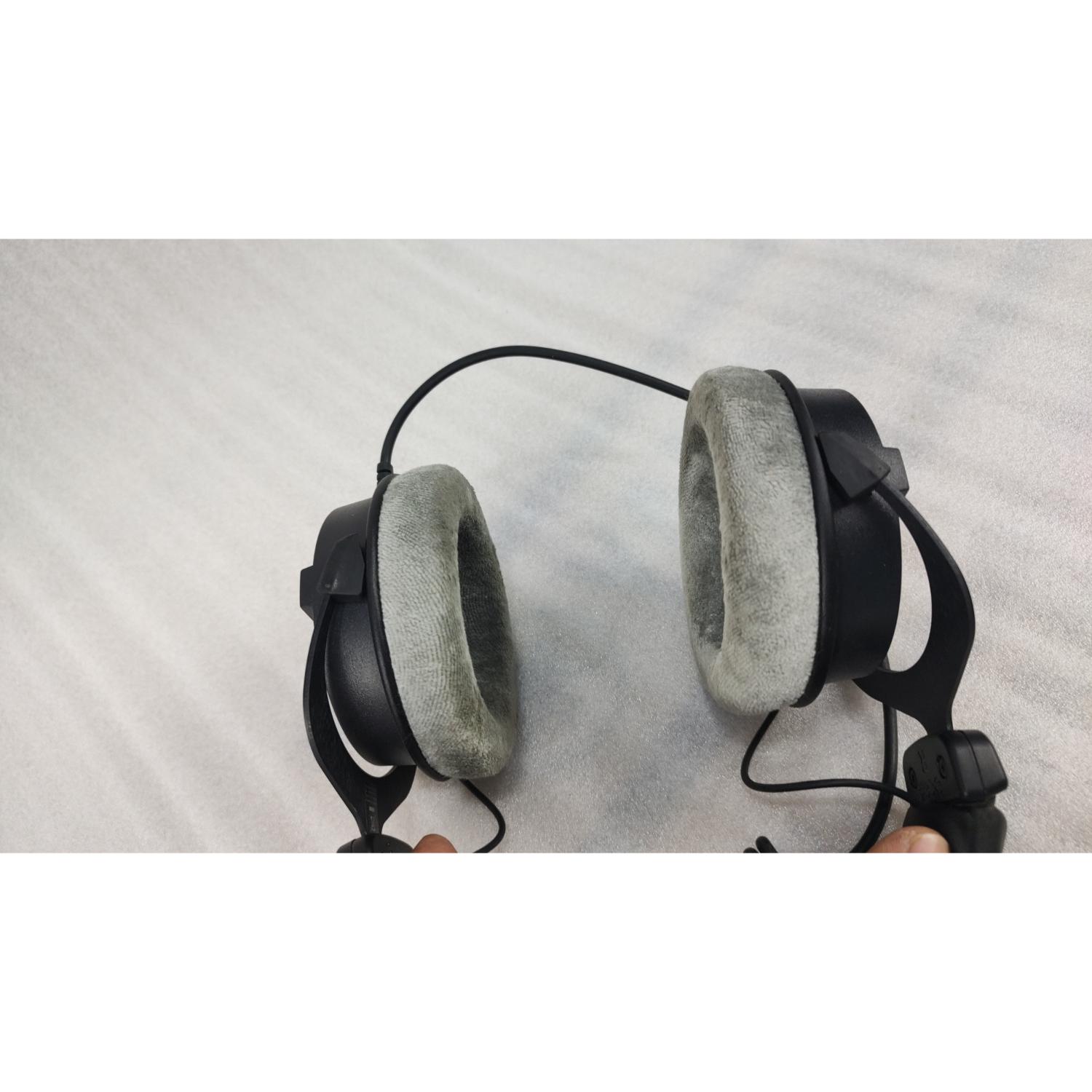Beyerdynamic Over-ear Wired Headphones Beyerdynamic DT 990 Pro 250 ohms Over Ear Wired Headphone - Black - Open Box