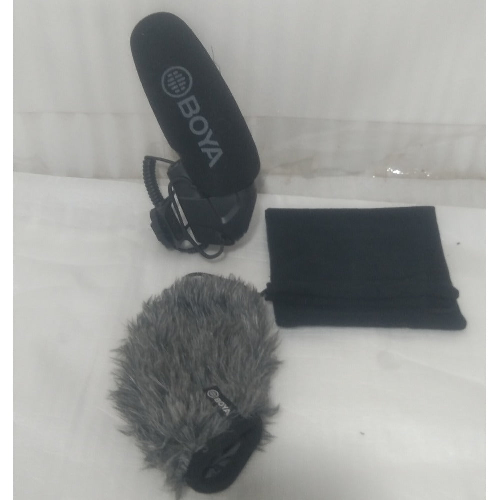 Boya Condenser Microphones Boya BY-BM3032 Directional On-Camera Super-Cardioid Shotgun Condenser Microphone - Open Box B Stock