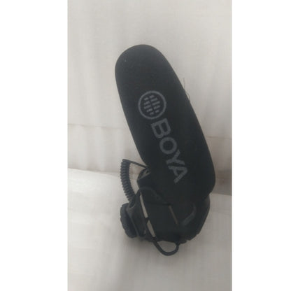 Boya Condenser Microphones Boya BY-BM3032 Directional On-Camera Super-Cardioid Shotgun Condenser Microphone - Open Box B Stock