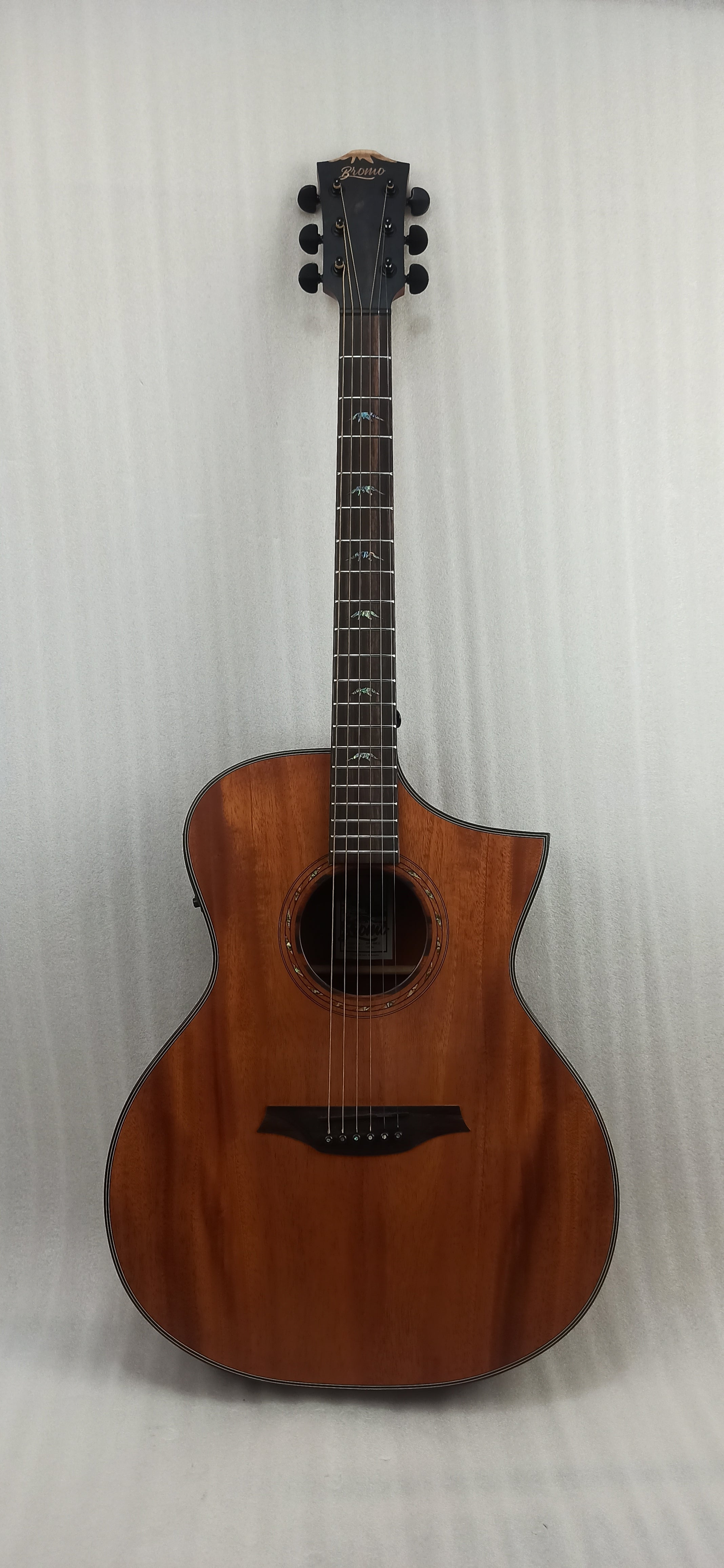 Bromo Electro Acoustic Guitars Bromo BAT4MCE Tahoma Series Solid Top 6 String Electro Acoustic Guitar - Open Box
