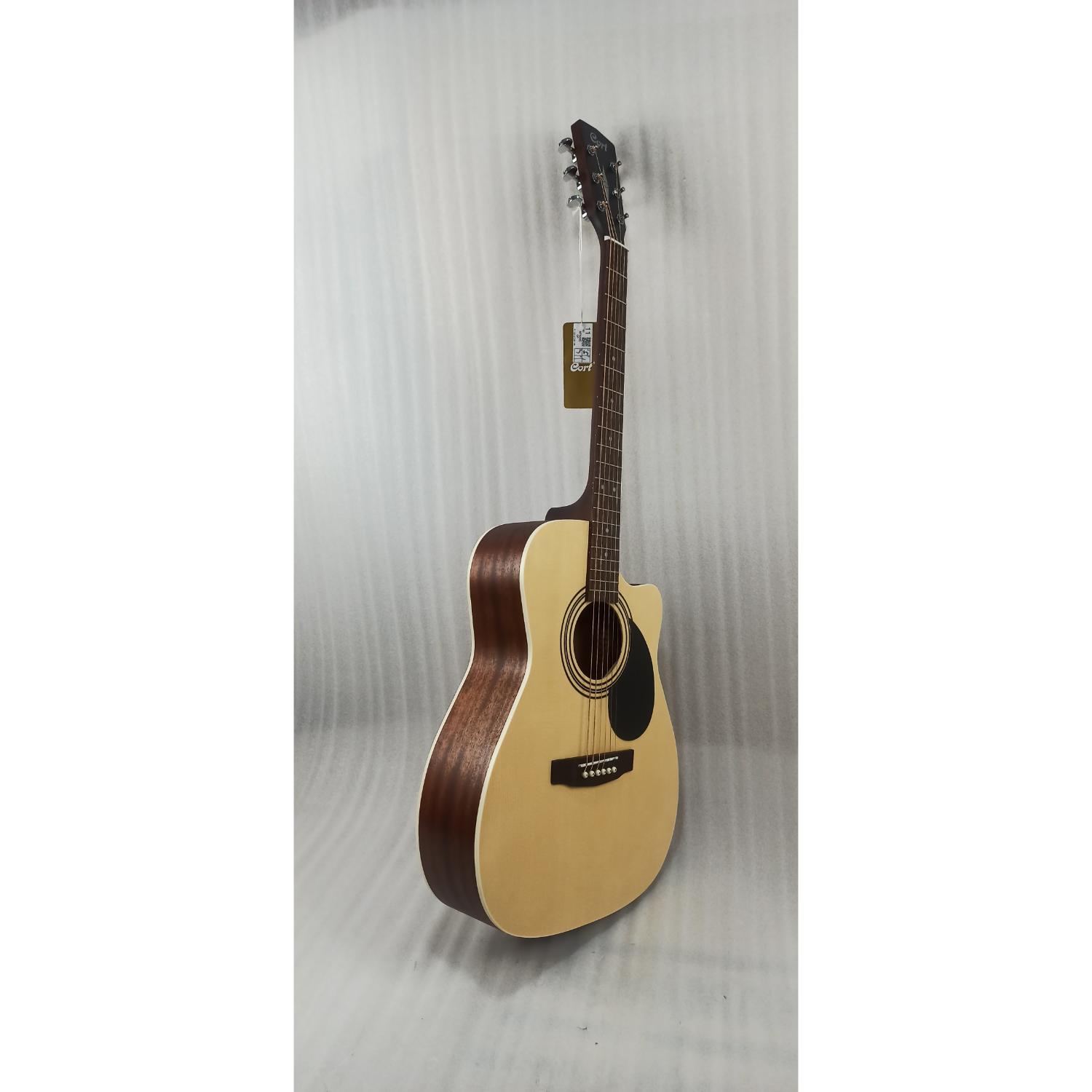 Cort Acoustic Guitars Cort AF500C Standard Series Cutaway 6 String Acoustic Guitar - Open Box