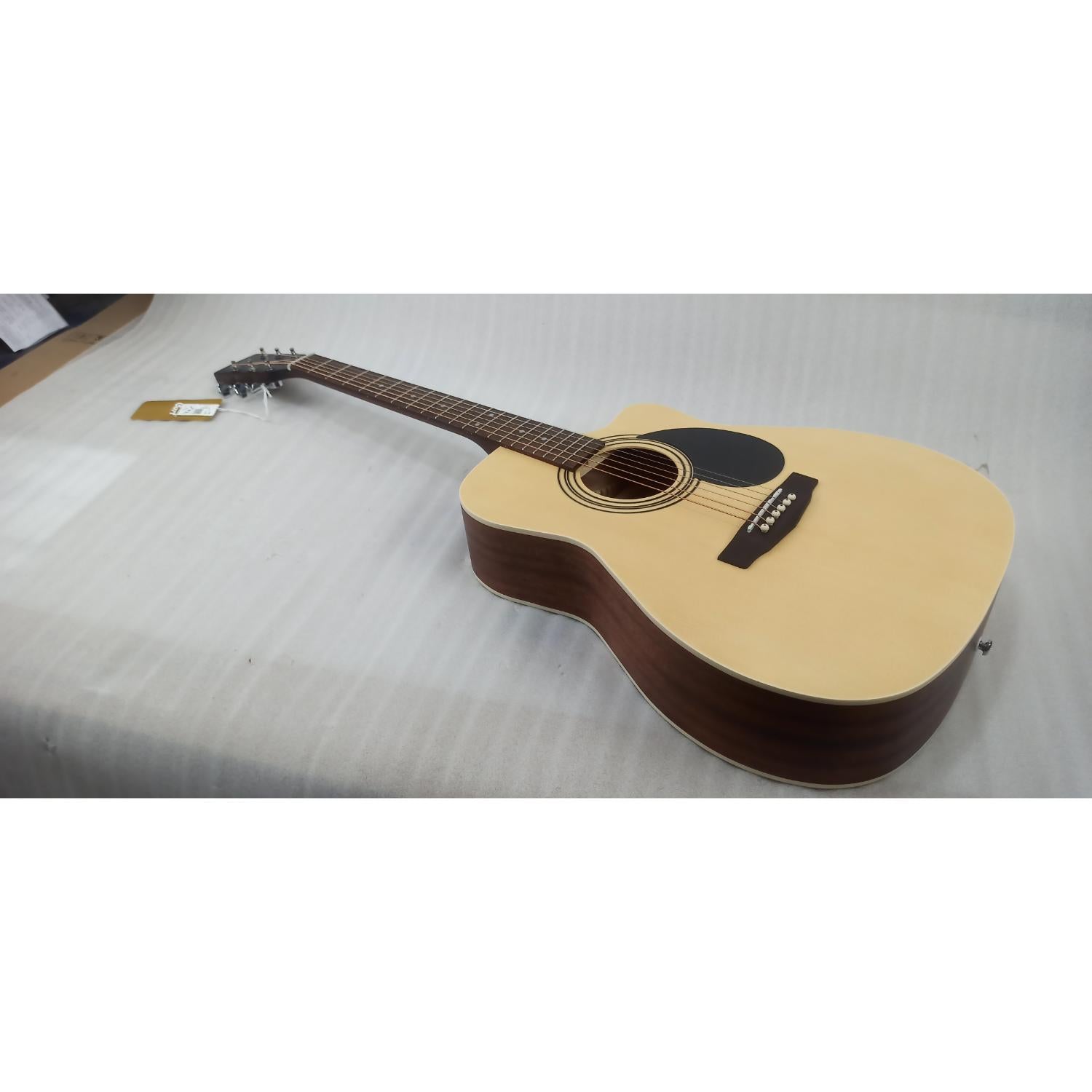 Cort Acoustic Guitars Cort AF500C Standard Series Cutaway 6 String Acoustic Guitar - Open Box