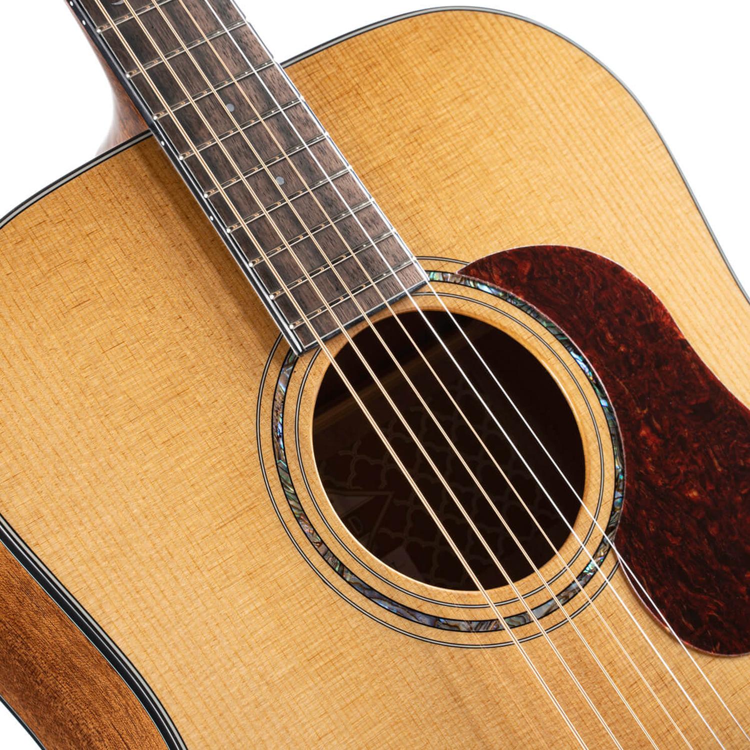 Cort Acoustic Guitars Cort GOLD D6 Dreadnought Acoustic Guitar With Deluxe Soft-Side Case - Natural