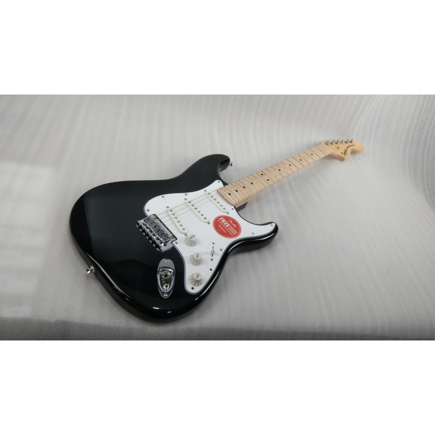 Fender Electric Guitars 2.03E+11 Fender Squier Affinity Series Stratocaster Electric Guitar - Open Box