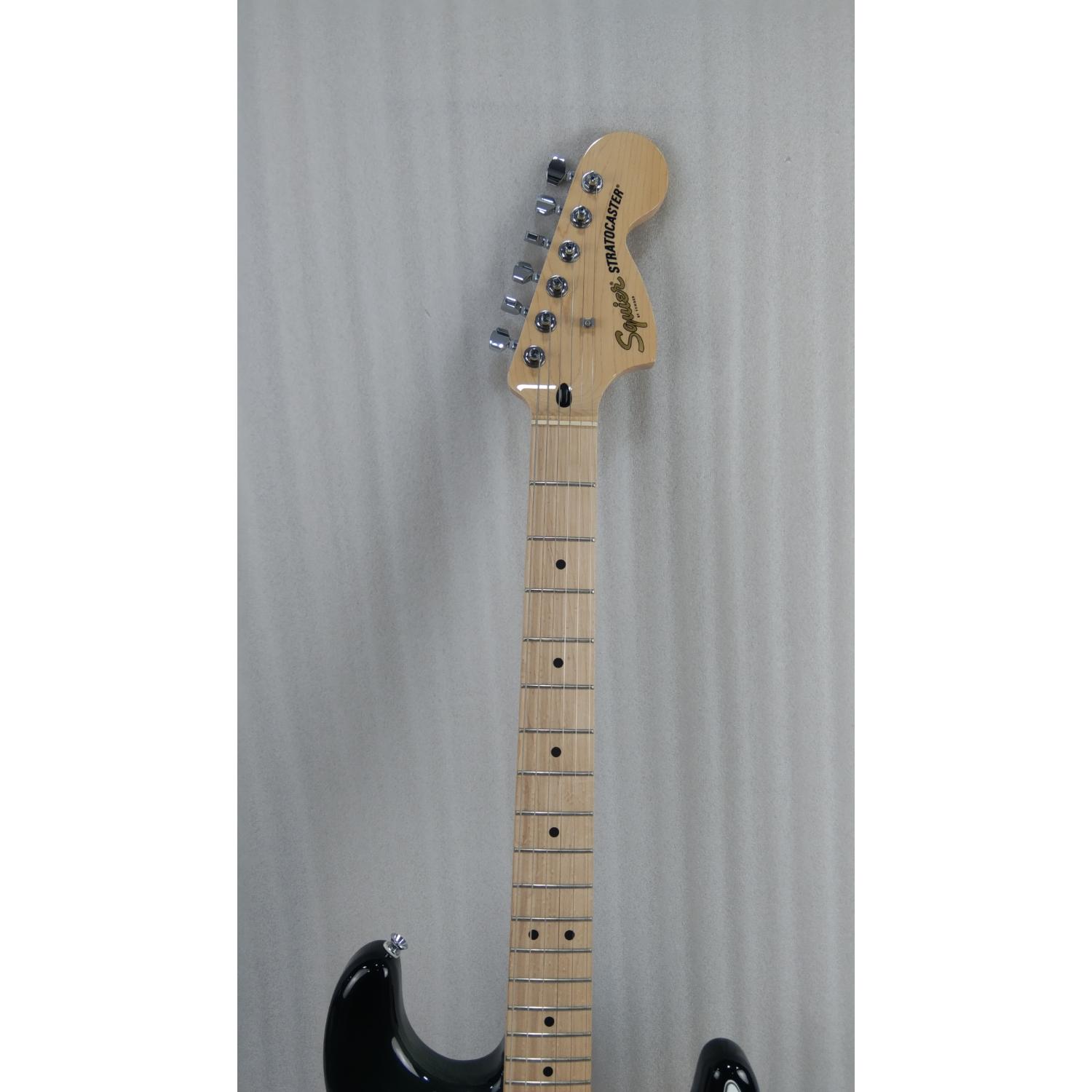 Fender Electric Guitars 2.03E+11 Fender Squier Affinity Series Stratocaster Electric Guitar - Open Box