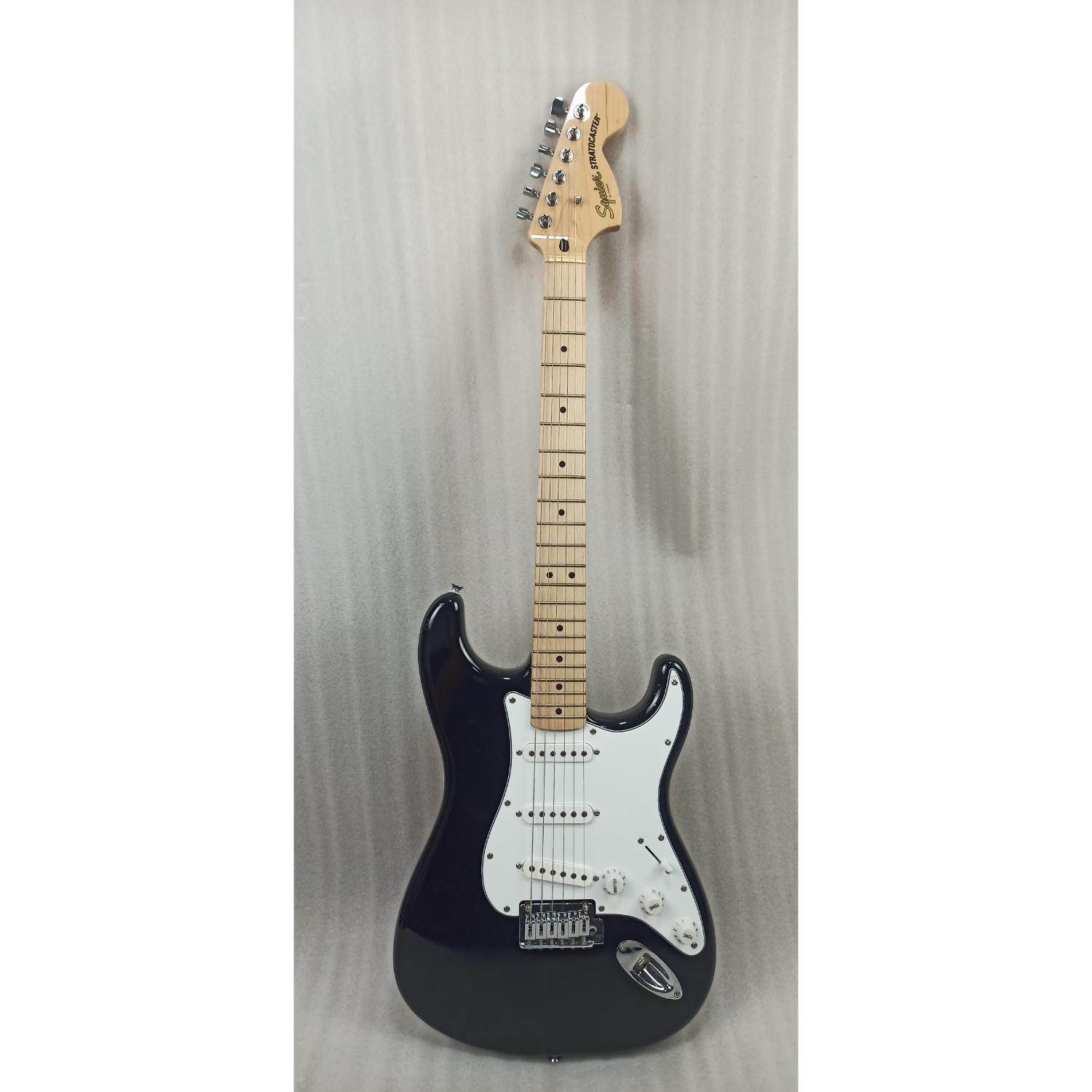 Fender Electric Guitars 2.03E+11 Fender Squier Affinity Series Stratocaster Electric Guitar - Open Box