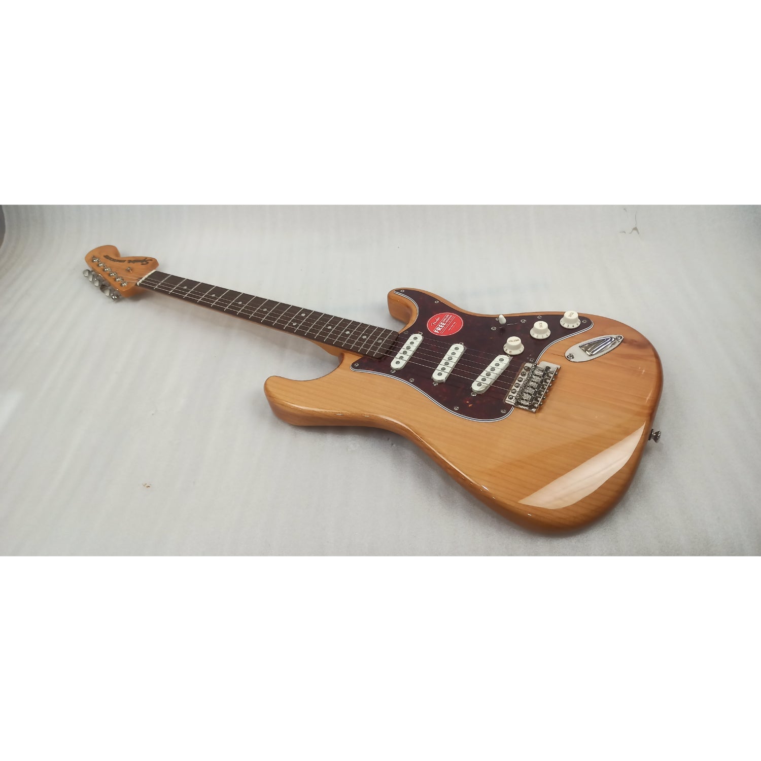Fender Electric Guitars Fender Classic Vibe '70s Stratocaster Electric Guitar - Open Box