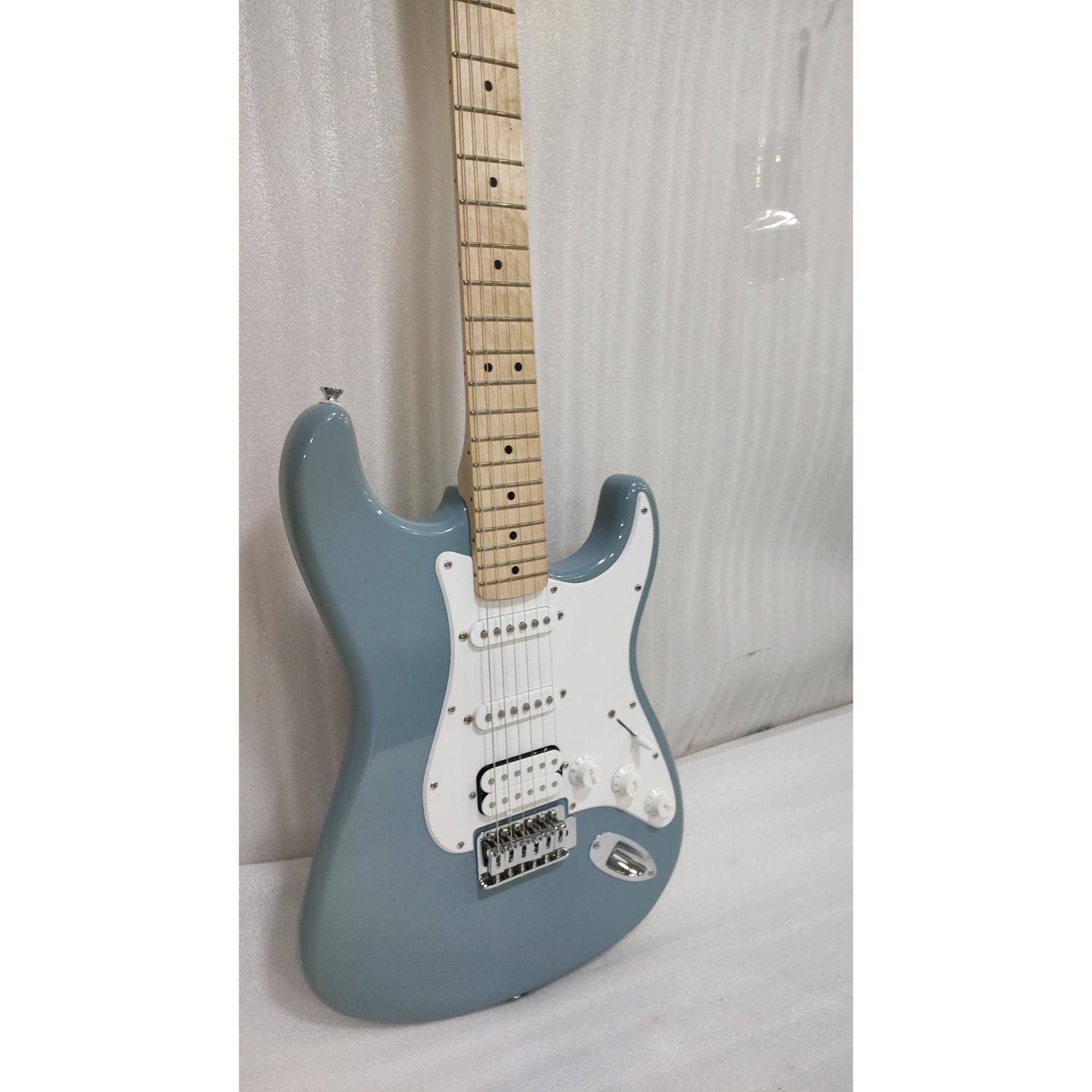 Fender Electric Guitars Fender FSR Squier Sonic Stratocaster Electric Guitar - Open Box #barcode_202601026365