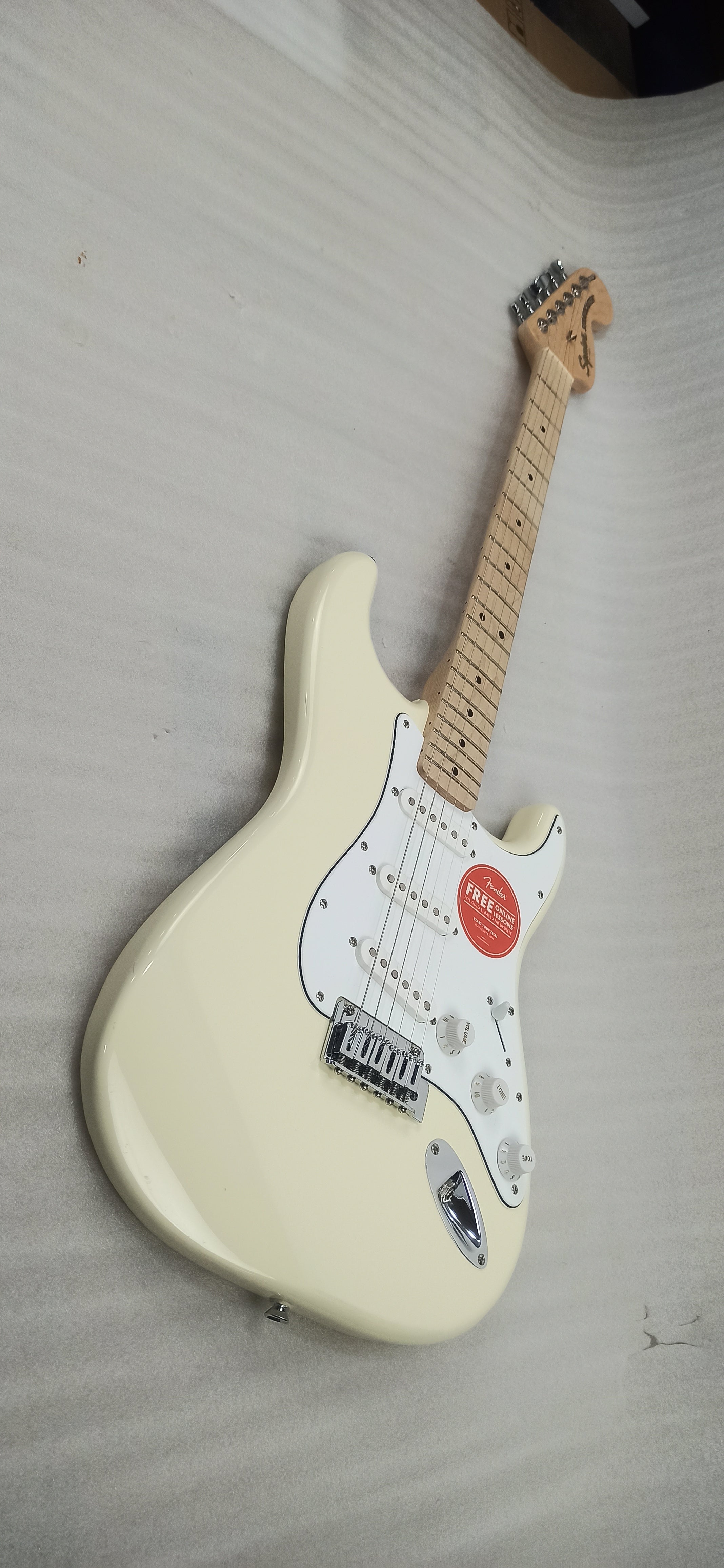 Fender Electric Guitars Fender Squier Affinity Series Stratocaster Electric Guitar - Open Box