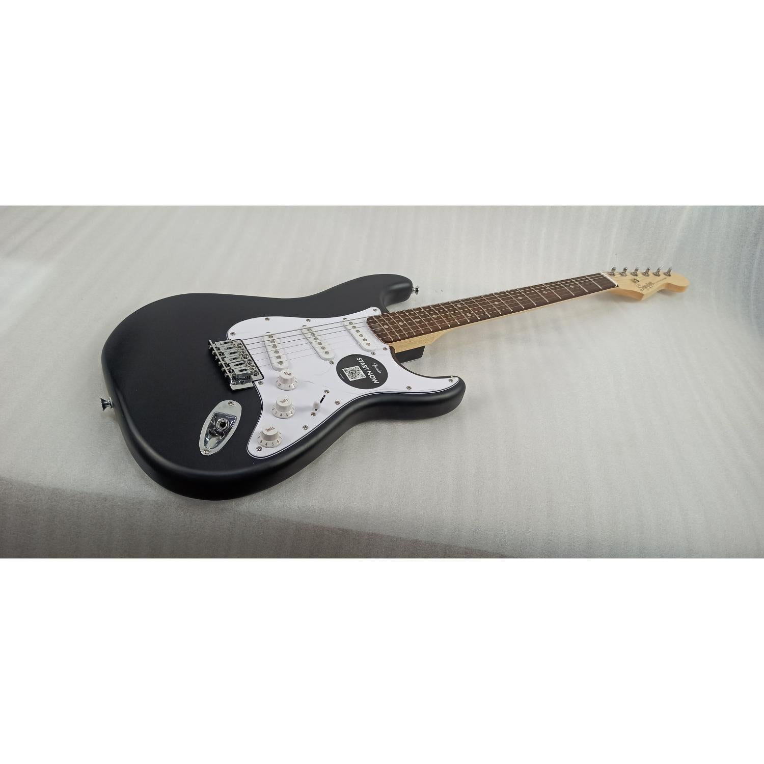 Fender Electric Guitars Fender Squier Debut Stratocaster Electric Guitar - Open Box