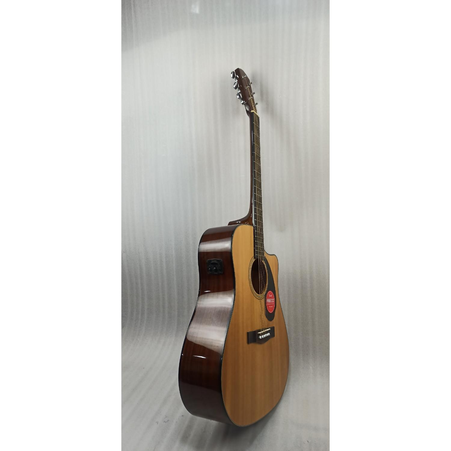 Fender Electro Acoustic Guitars Fender CD-60SCE Dreadnought Electro-Acoustic Guitar - Open Box B Stock #barcode_2.02601e+11