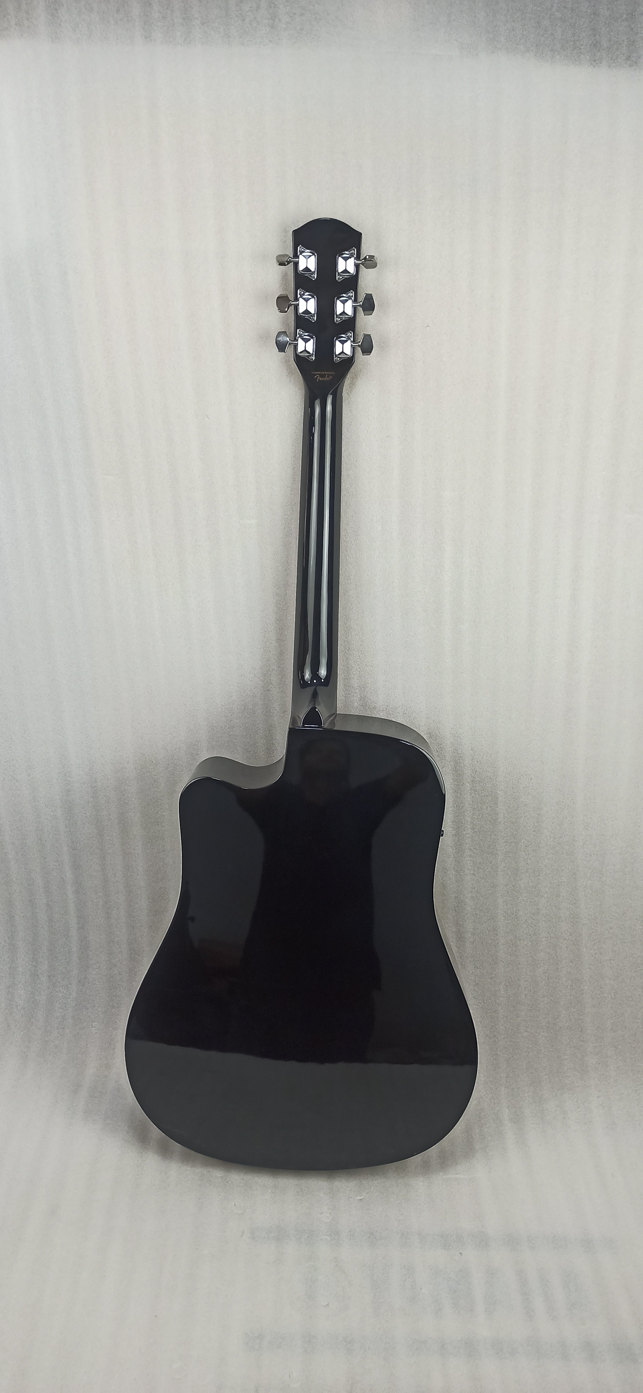 Fender Electro Acoustic Guitars Fender Squier SA-105CE Cutaway Electro Acoustic Guitar - Open Box #barcode_202501087096