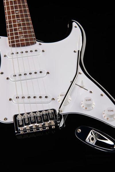 Harley Benton Electric Guitars Harley Benton ST-20 BK Standard Series