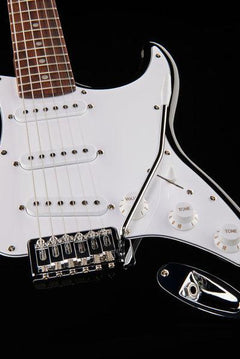Harley Benton Electric Guitars Harley Benton ST-20 BK Standard Series