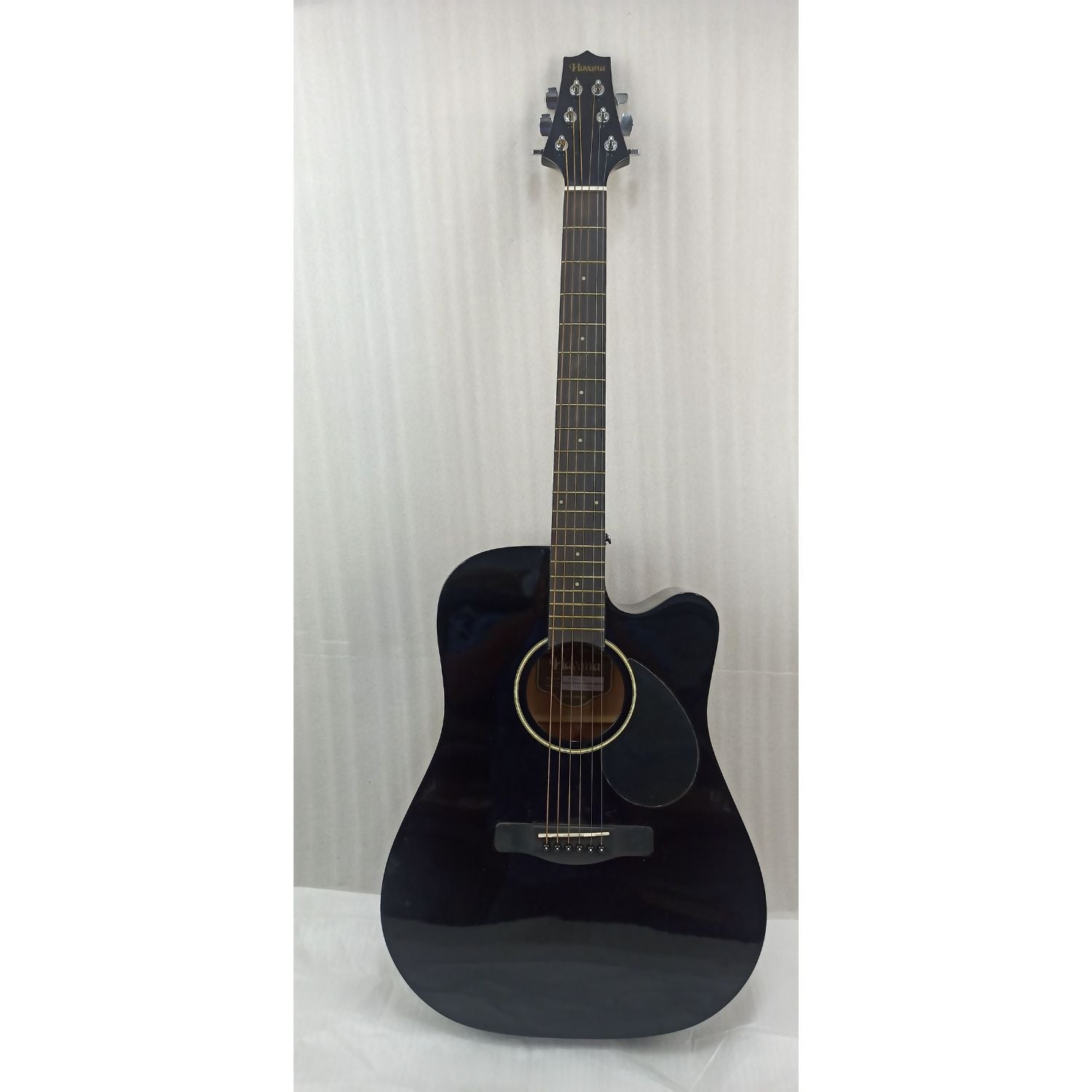 Havana Electro Acoustic Guitars Havana H- 1 Cutaway Electro-Acoustic Guitar - Black - Open Box B Stock