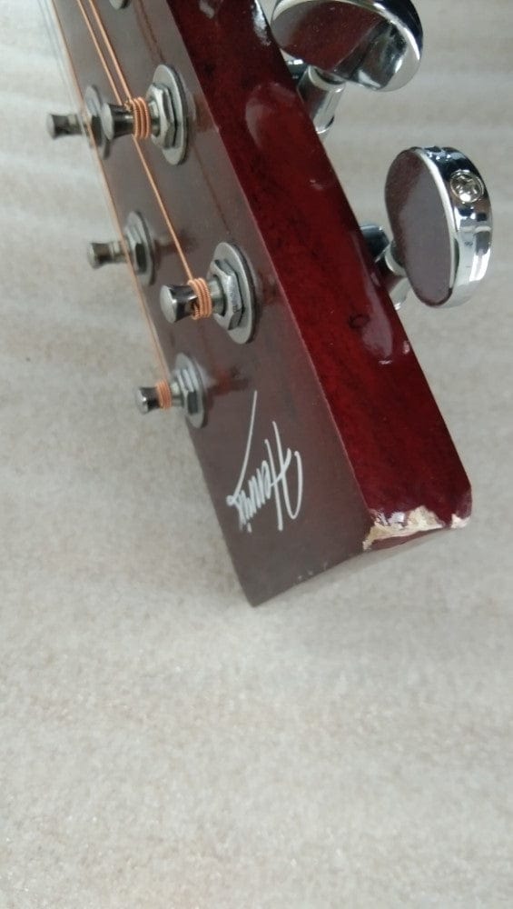 henrix acoustic guitars henrix 38c cutaway acoustic guitar - natural - open box b stock 