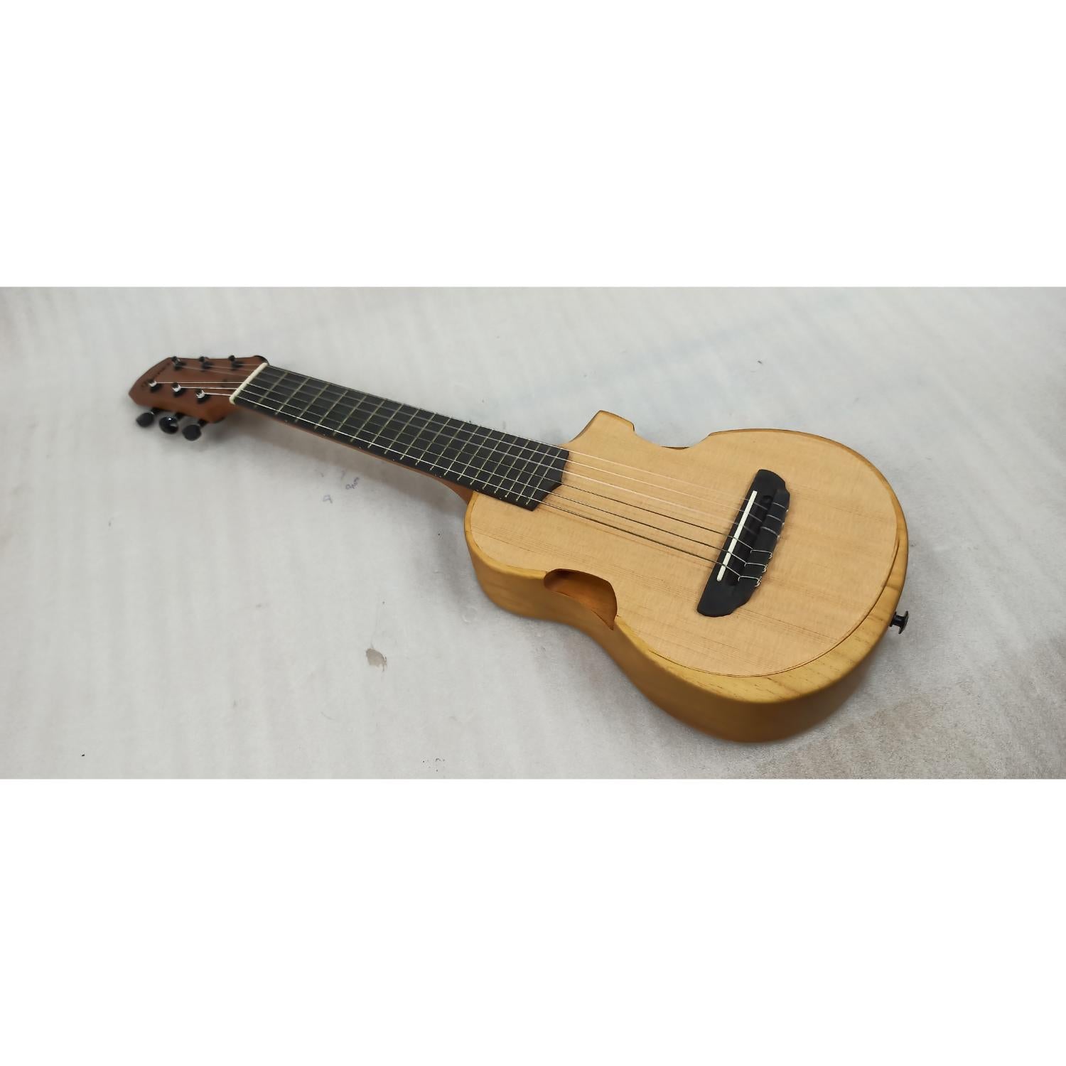 Ibanez Acoustic Guitars Ibanez AUP10N AU tenor 6 String Acoustic Guitar - Open Box