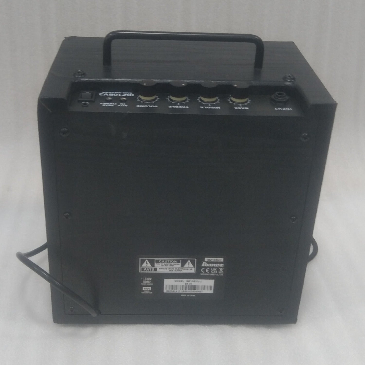 Ibanez Bass Combo Amplifiers Ibanez IBZ10BV2-U 10W Combo Bass Amplifier - Open Box B Stock
