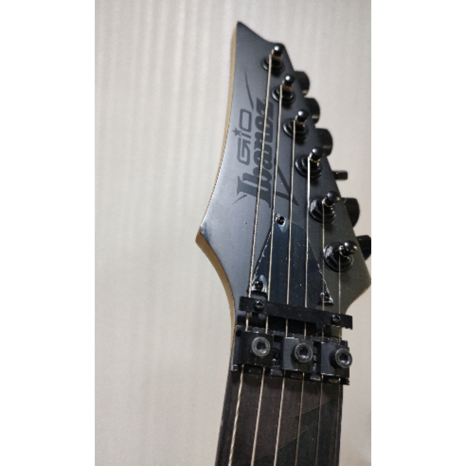 Ibanez Electric Guitars Ibanez GRGR330EX RG 6 String Electric Guitar - Open Box