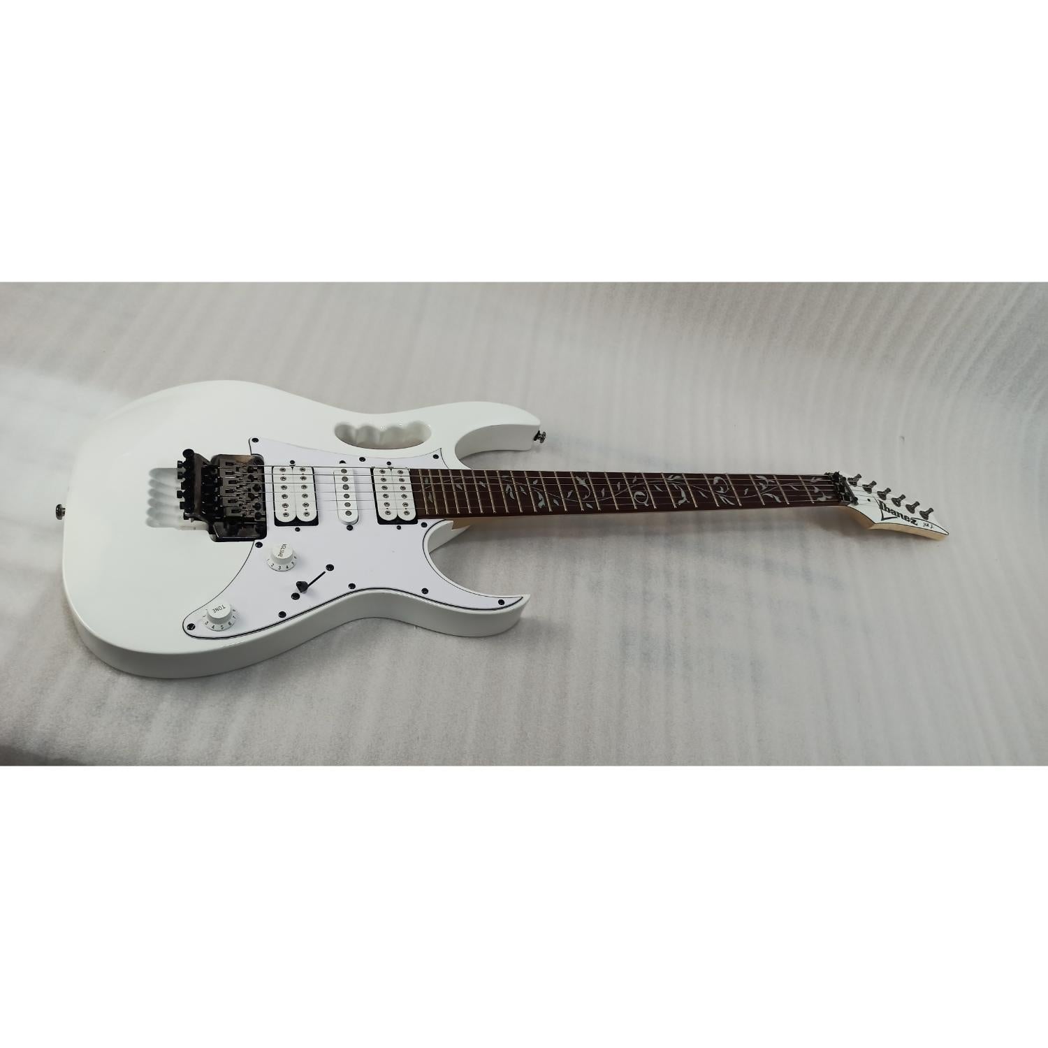 Ibanez Electric Guitars Ibanez Jem Series Jem JR Steve Vai Signature Series Electric Guitar - Open Box
