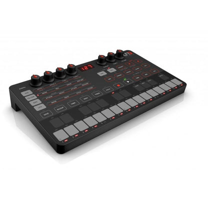 ik multimedia synthesizers ik multimedia uno-synth portable monophonic analog synthesizer